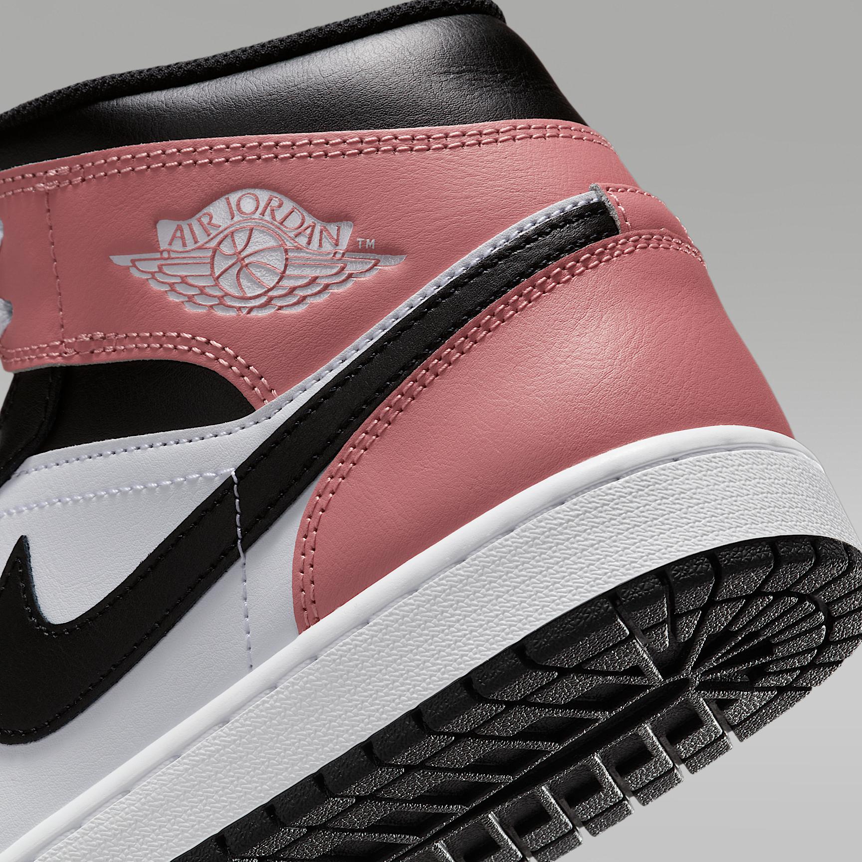 Men's Air Jordan 1 Mid Shoes Product Image