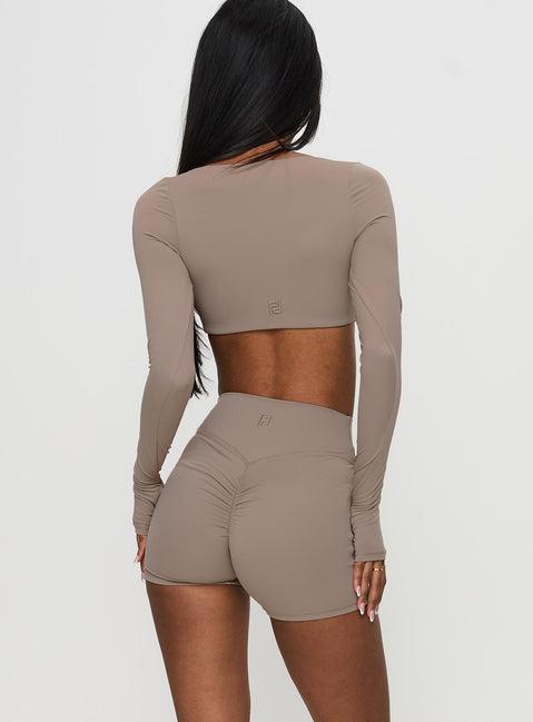 Touchdown Active Contour Short Taupe Product Image