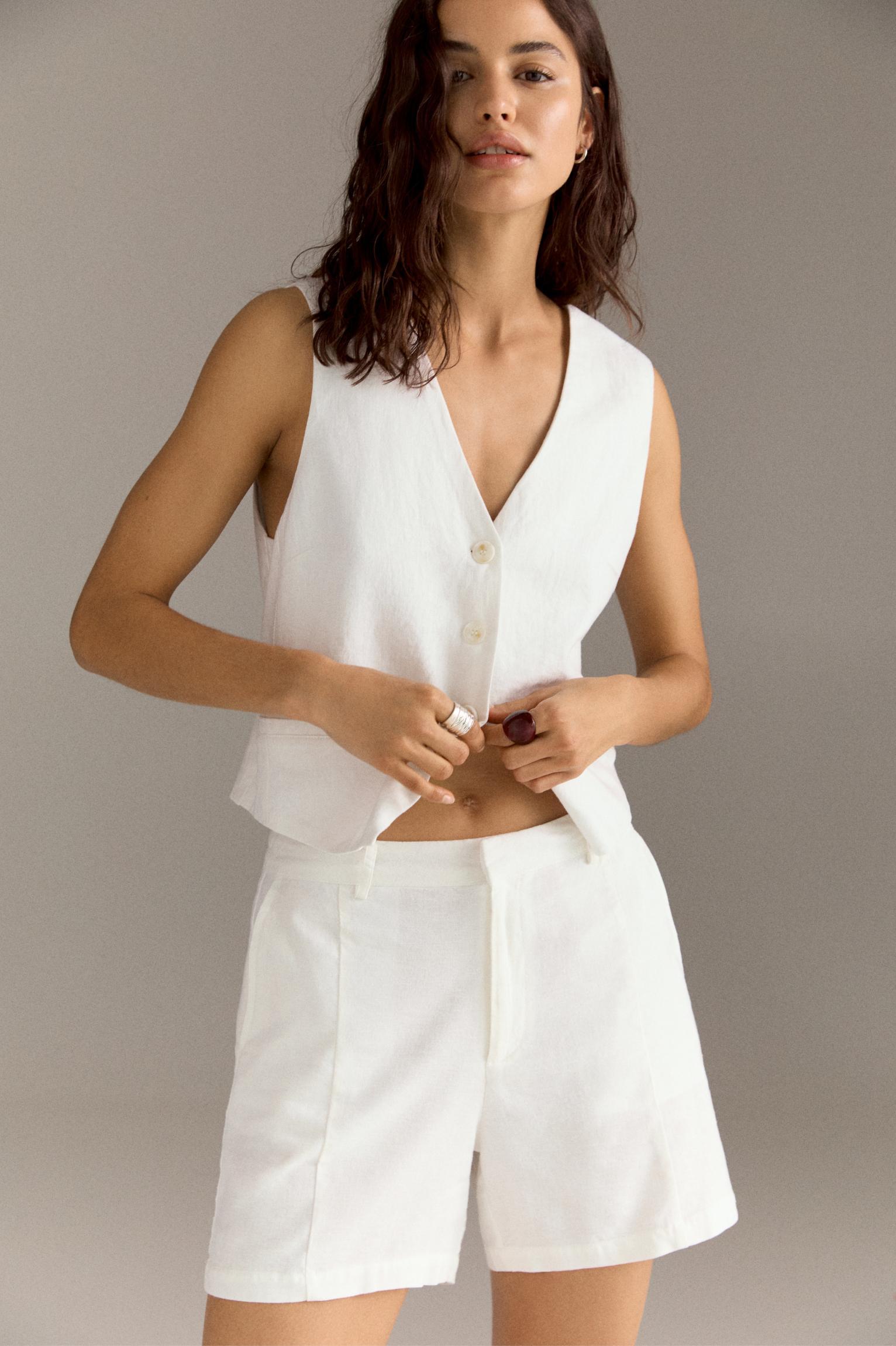 Rustic Bermuda shorts Product Image