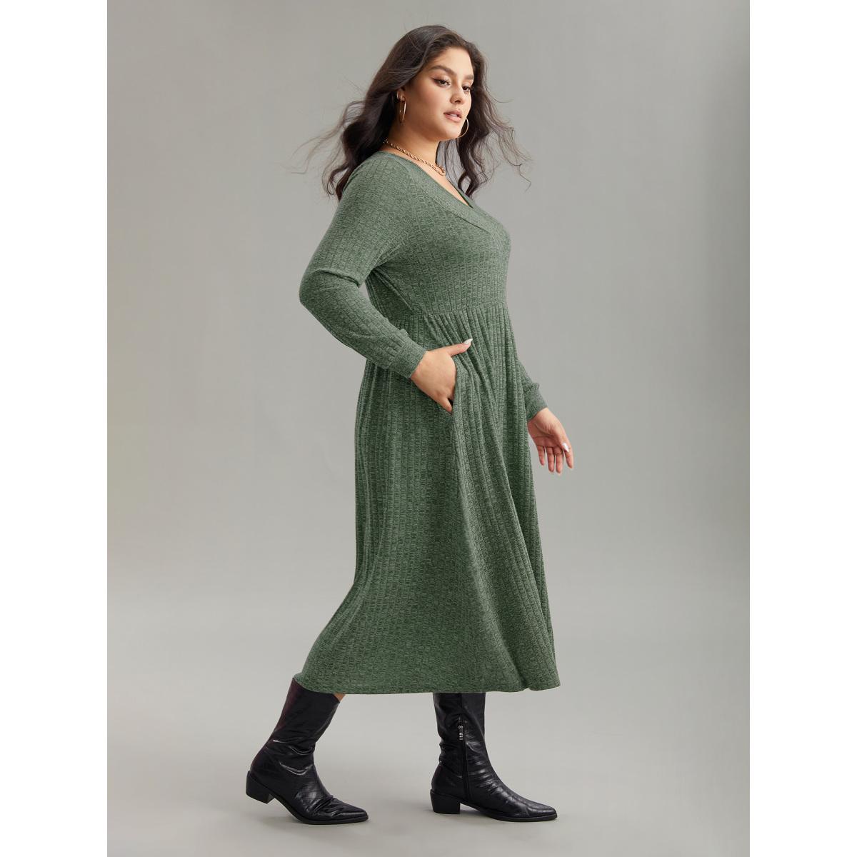 Plus Size Rib Knit Plain Plisse Long Sleeve Dress ArmyGreen Women Leisure Rib Knit V-neck Long Sleeve Curvy Midi Dress BloomChic 12/L Product Image