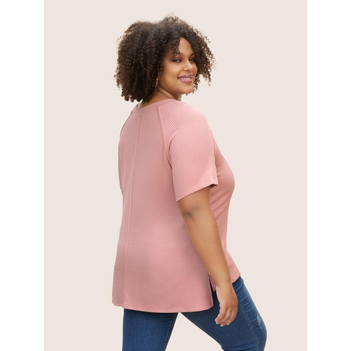 Plus Size Plain Textured Raglan Sleeve Split Hem T-shirt Pink Women Casual Patchwork V-neck Everyday T-shirts BloomChic 12/L Product Image
