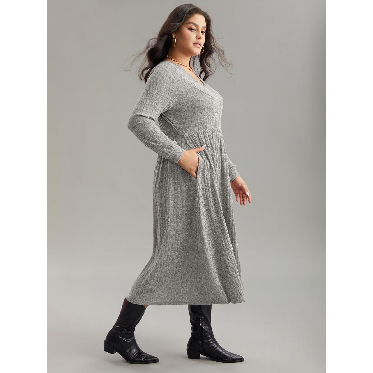 Plus Size Rib Knit Plain Plisse Long Sleeve Dress LightGray Women Leisure Rib Knit V-neck Long Sleeve Curvy Midi Dress BloomChic 28/5X Product Image