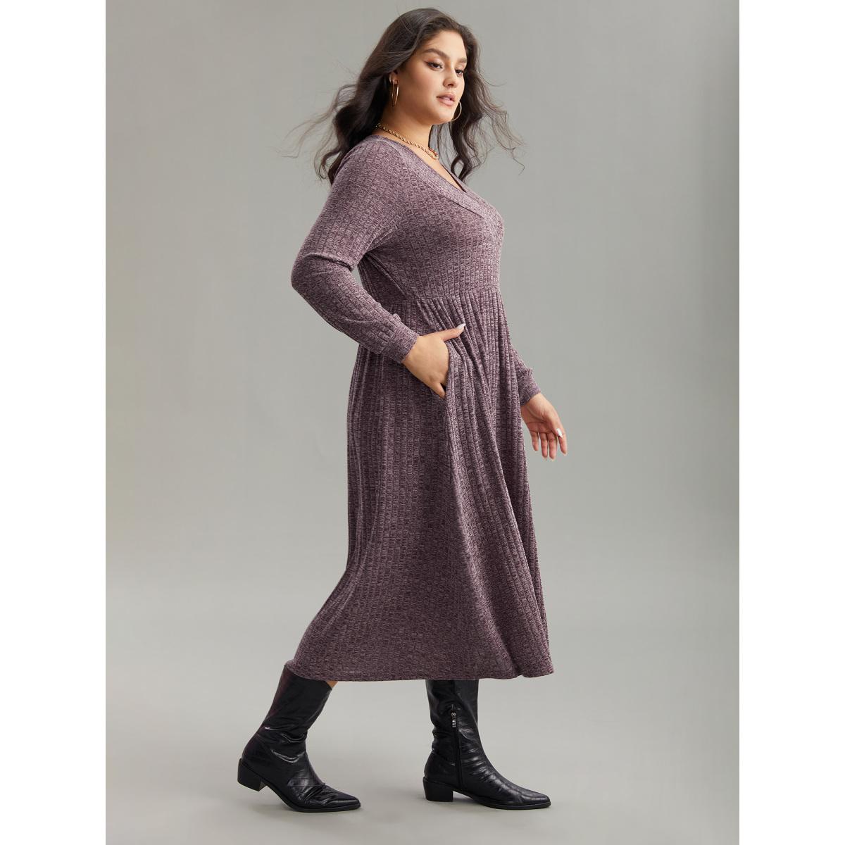 Plus Size Rib Knit Plain Plisse Long Sleeve Dress Mauve Women Leisure Rib Knit V-neck Long Sleeve Curvy Midi Dress BloomChic 28/5X Product Image