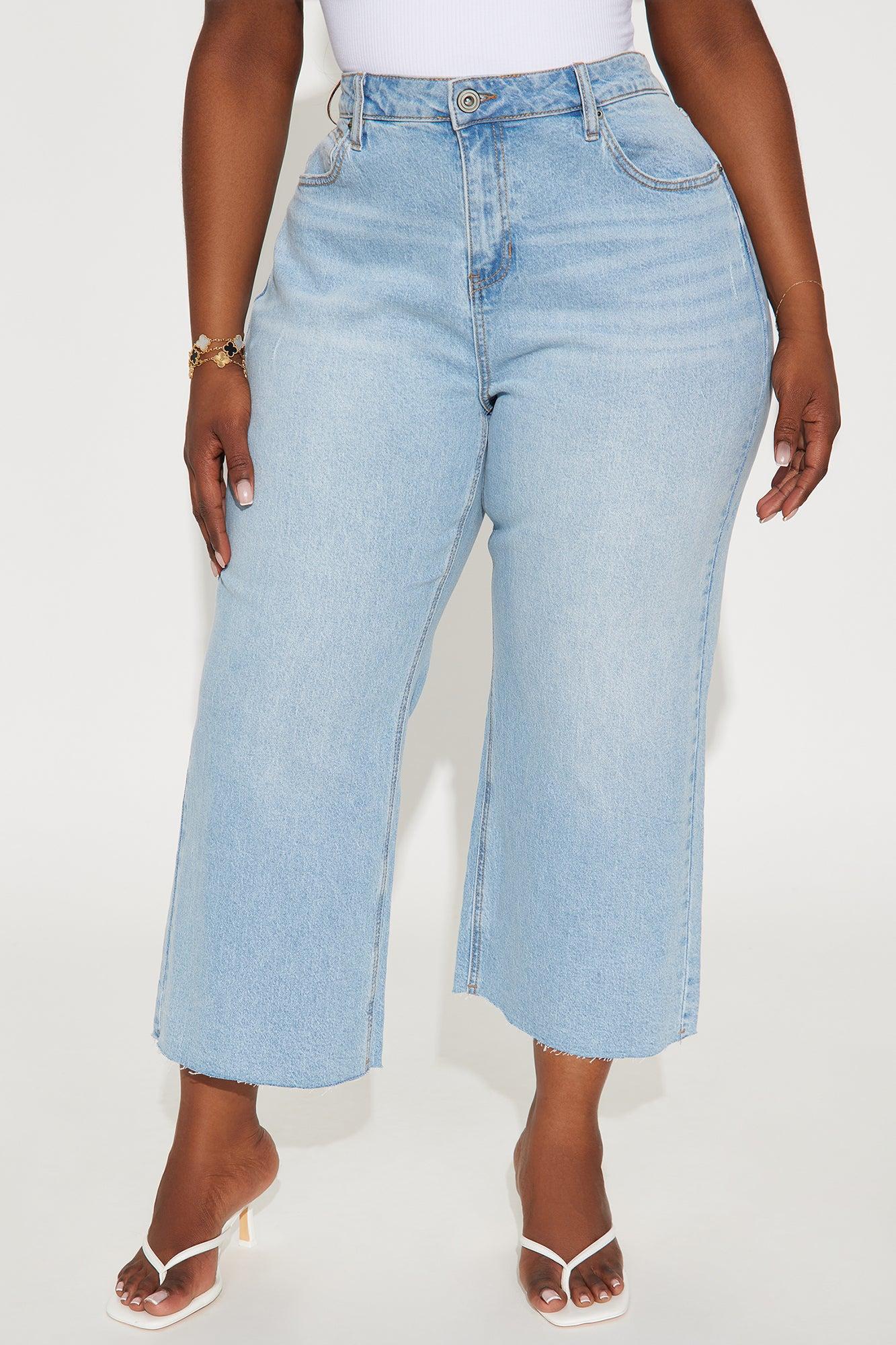 Everyday Casual Slouchy Cropped Wide Leg Jeans - Light Wash Product Image