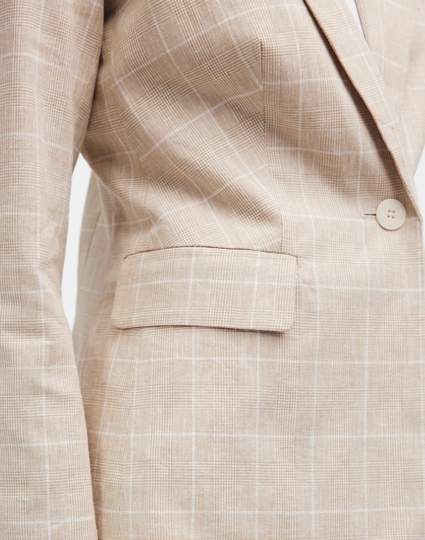 The Slim Blazer in Plaid Product Image