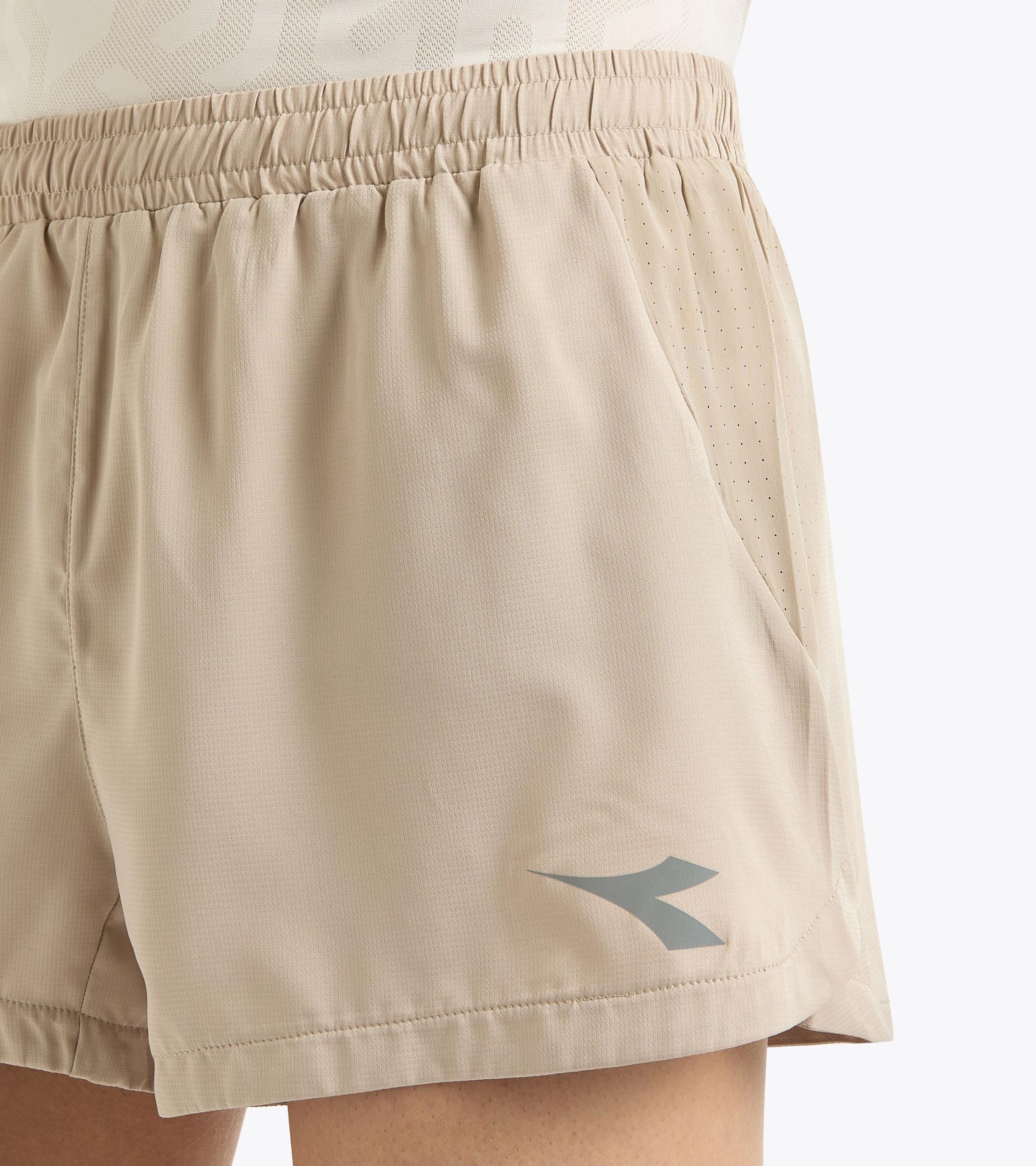 SUPER LIGHT SPLIT SHORTS 3 Product Image