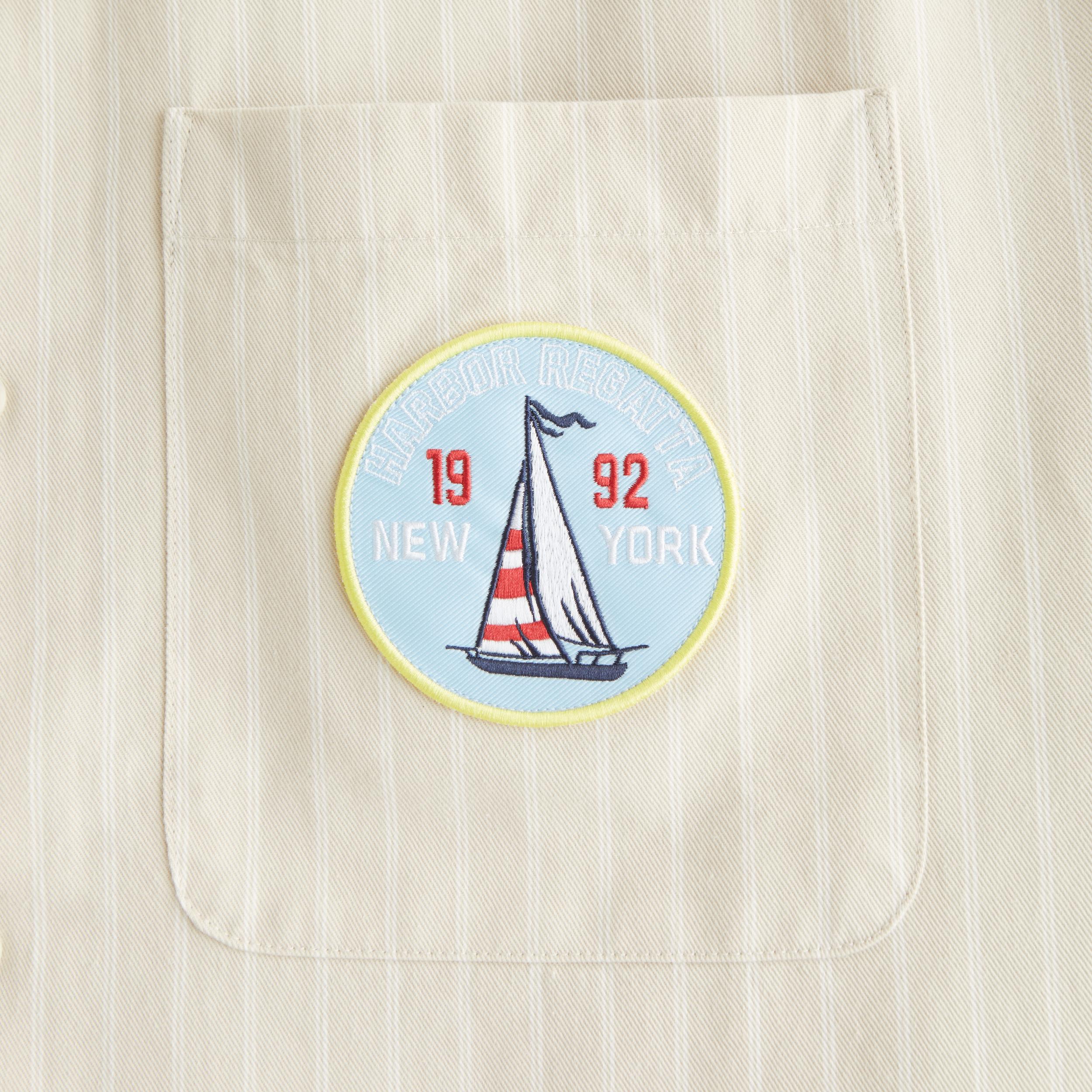 Short-Sleeve Cropped Graphic Workwear Button-Up Shirt Product Image