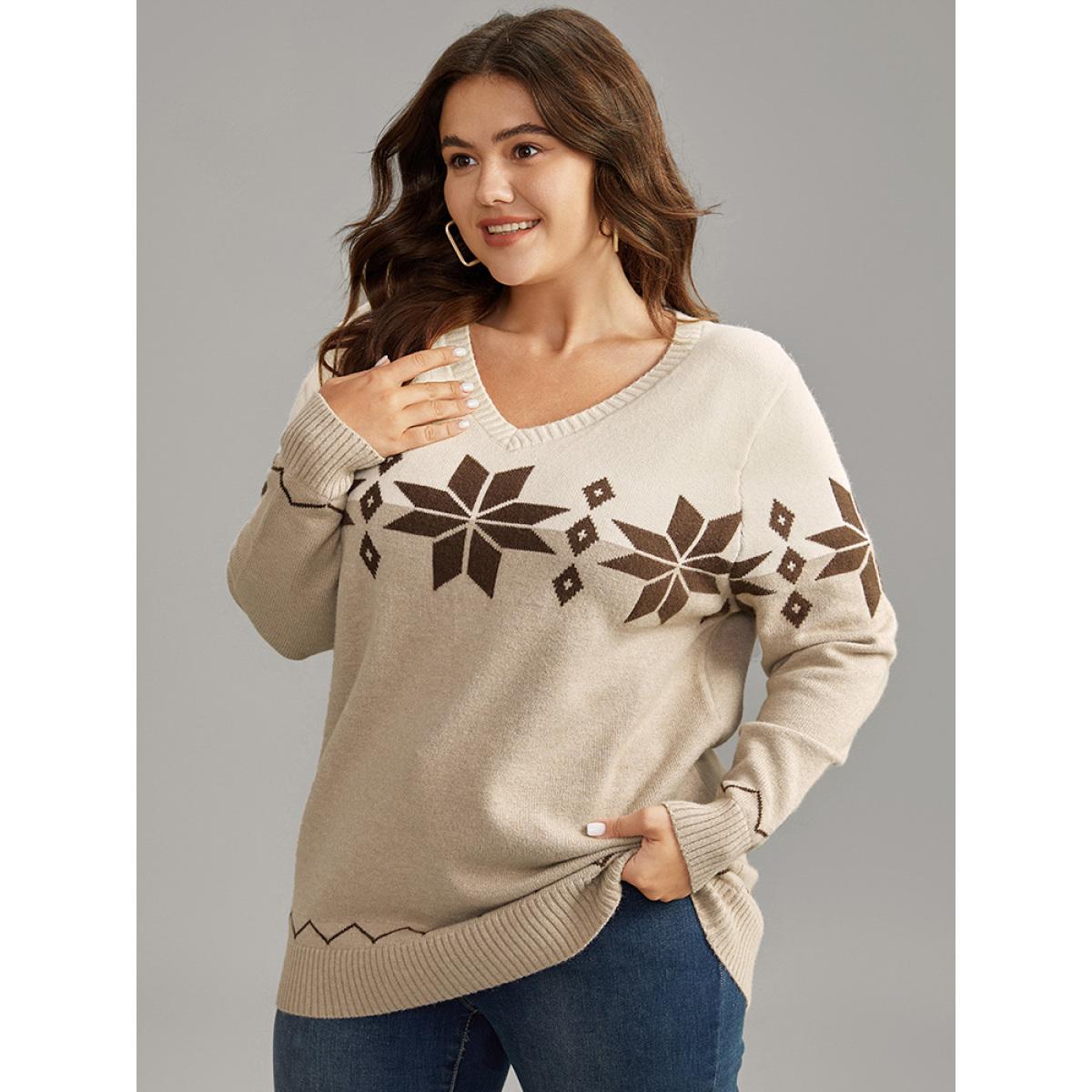 Plus Size Supersoft Essentials Anti-Pilling Snowflake Print Pullover Multicolor Women Casual Loose Long Sleeve V-neck Dailywear Pullovers BloomChic 18-20/2X Product Image