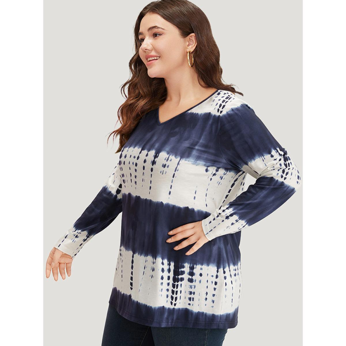 Plus Size Tie Dye V Neck Contrast T-shirt Indigo Women Casual Tie Dye Tie Dye V-neck Dailywear T-shirts BloomChic 22-24/3X Product Image