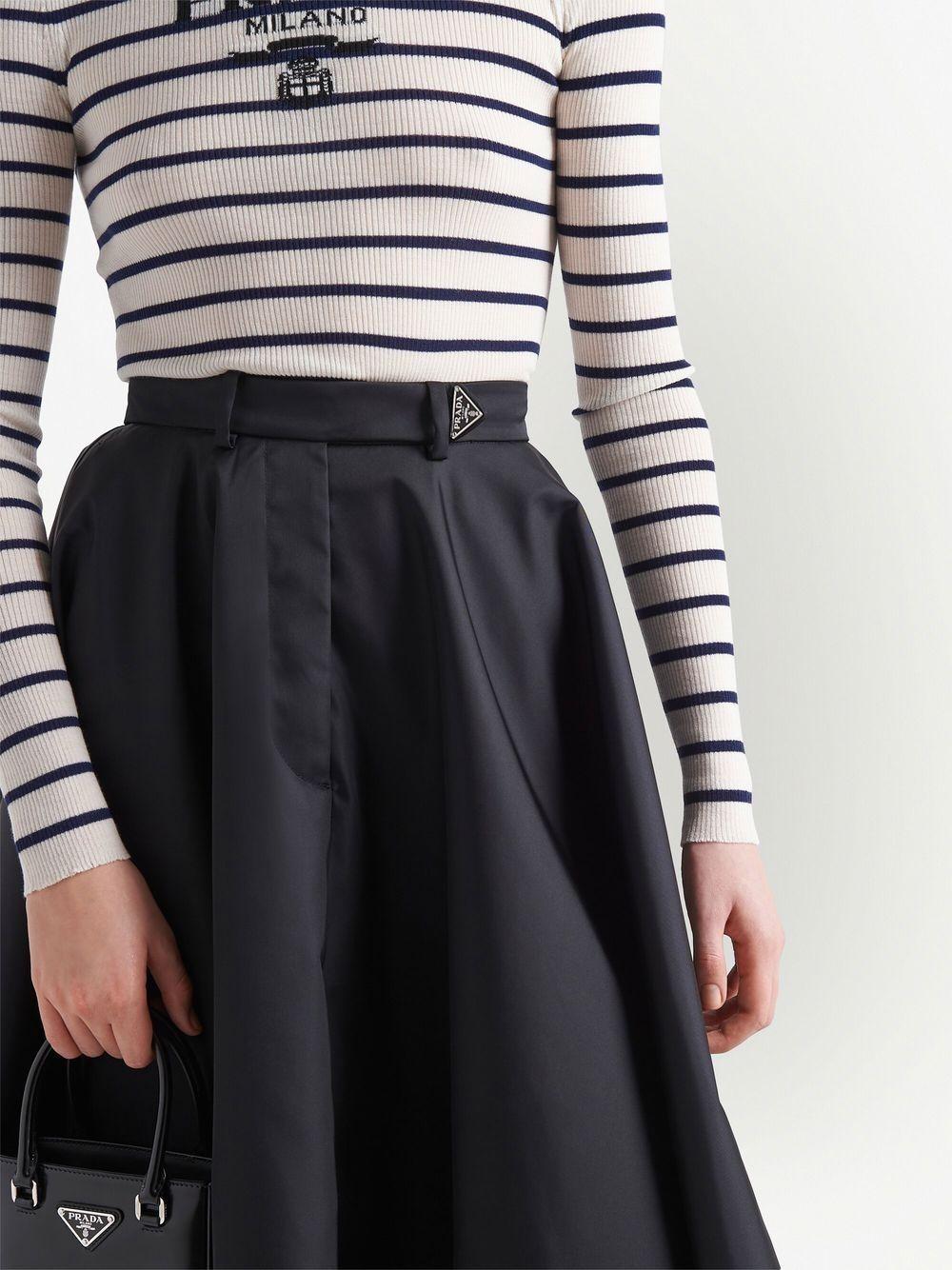 pleated full skirt Product Image