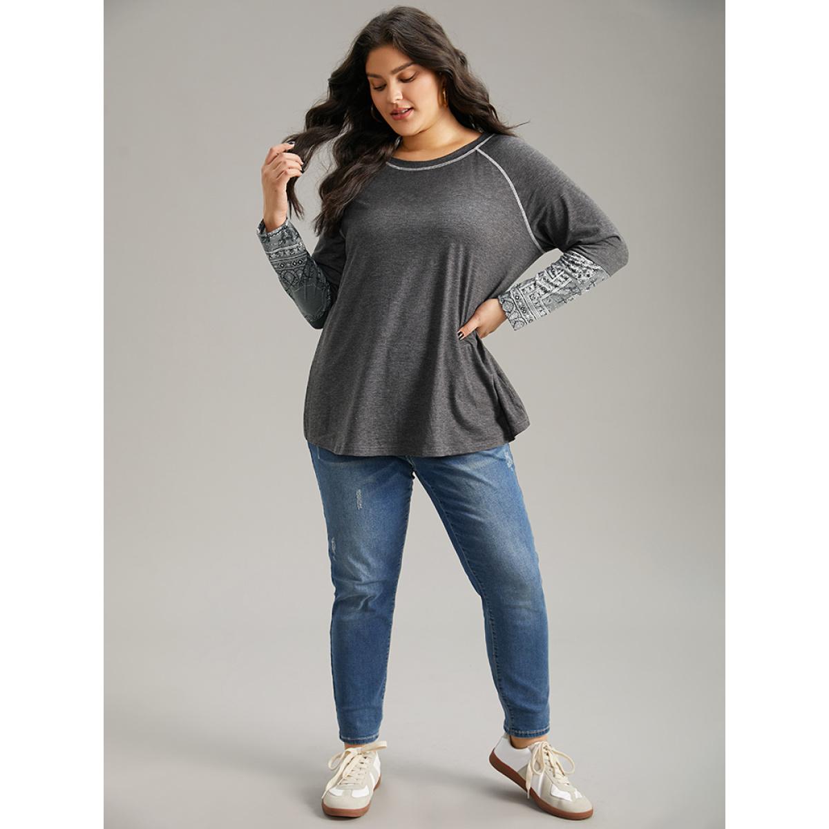 Plus Size Bandana Print Crew Neck Raglan Sleeve T-shirt Gray Women Casual Printed Bohemian Print Round Neck Dailywear T-shirts BloomChic 26/4X Product Image