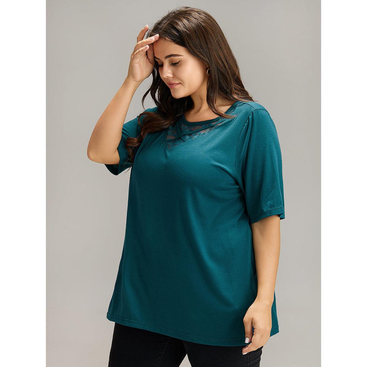 Plus Size Solid Crochet Lace Crisscross T-shirt Cyan Women Elegant Plain Plain Round Neck Dailywear T-shirts BloomChic 10/M Product Image