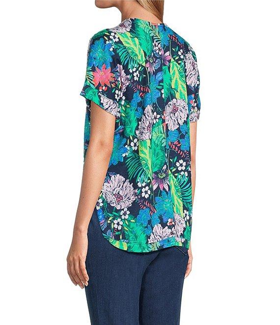 Intro Petite Size Tropic Botanical V-Neck Short Sleeve Tee Product Image
