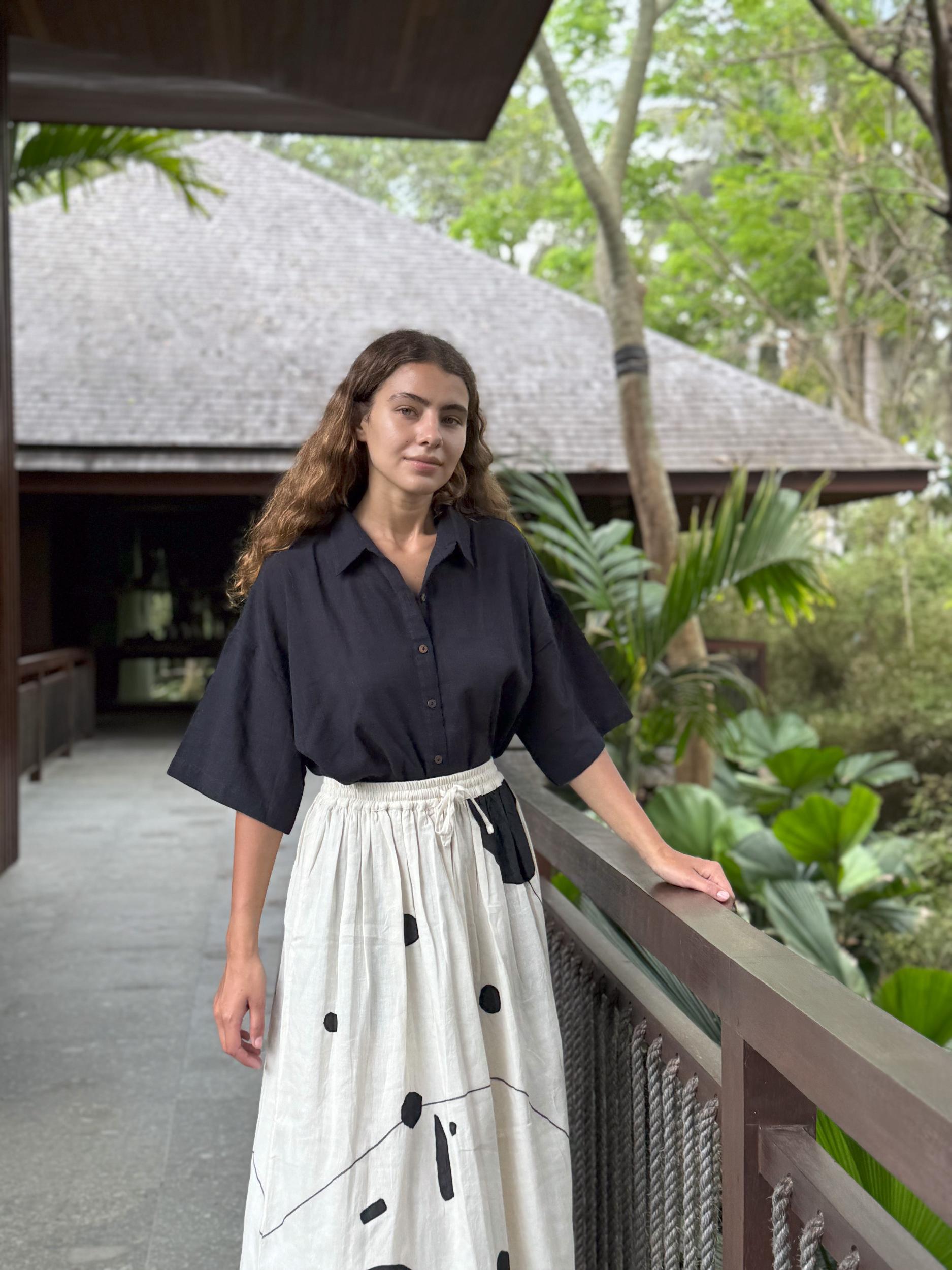 The Easy Black Shirt Product Image