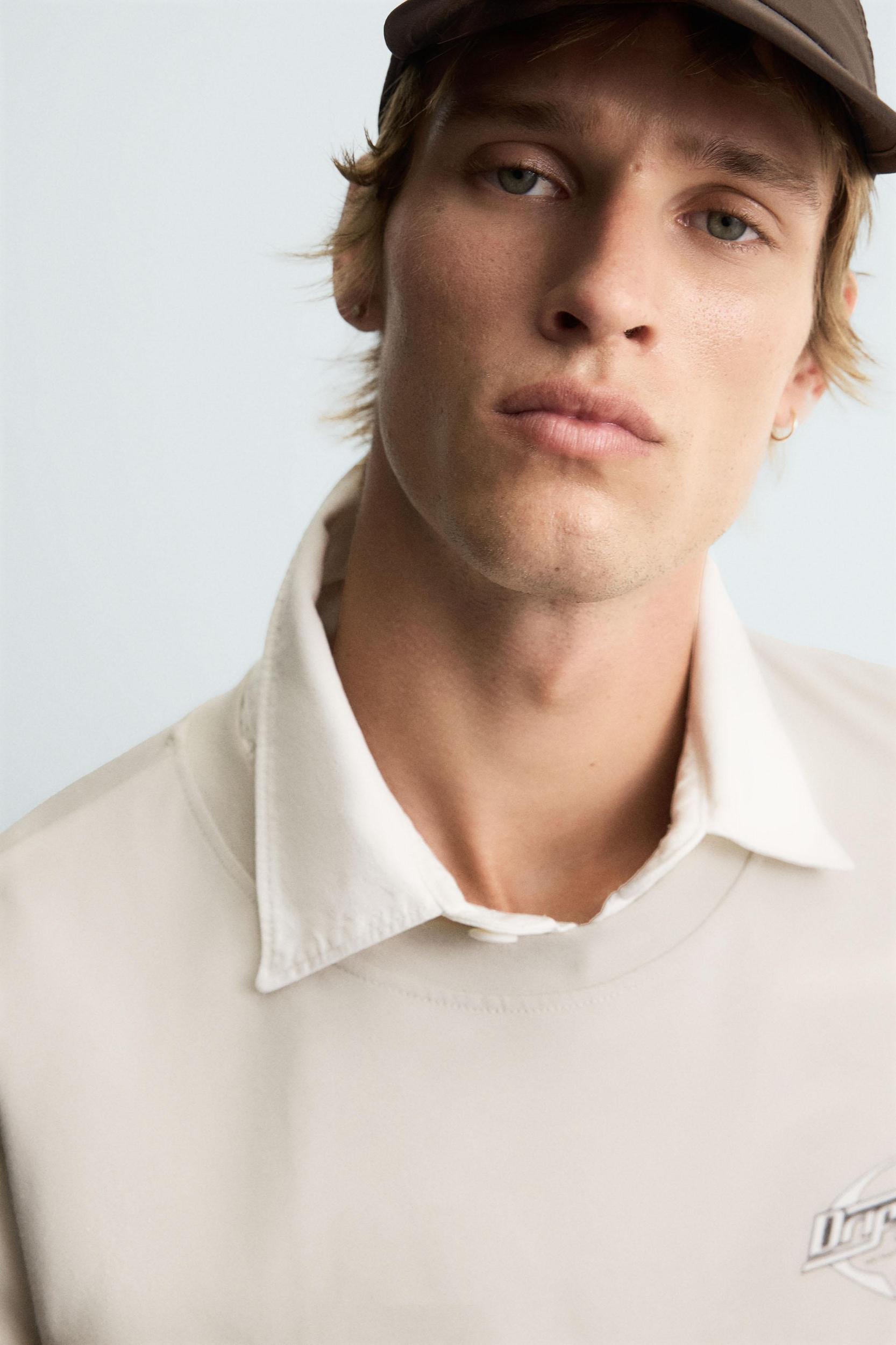 WASHED GRAPHIC T-SHIRT Product Image