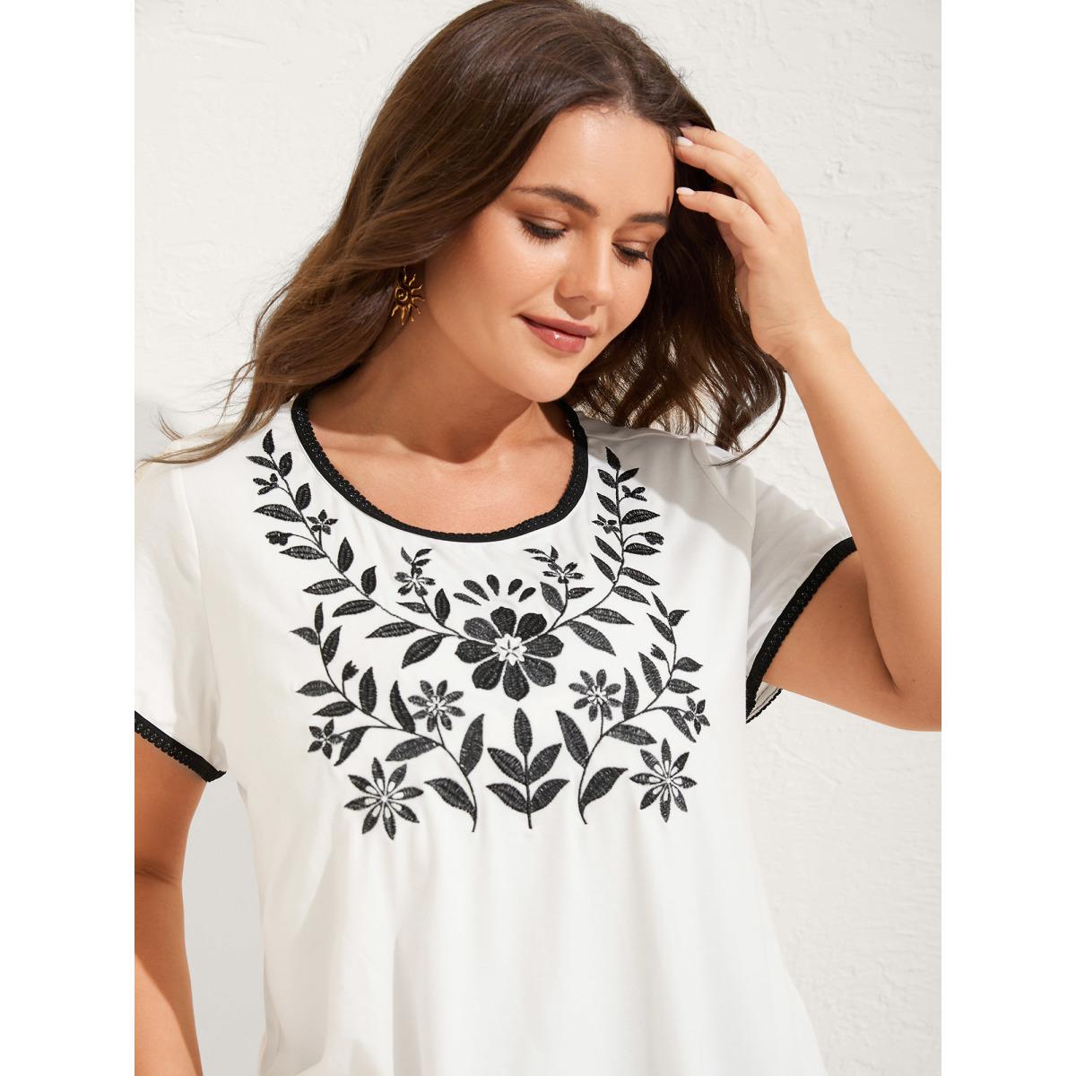Plus Size Supersoft Floral Embroidered T-Shirt WhiteSmoke Women Boho Round Neck Vacation T-shirts BloomChic 30/6X Product Image