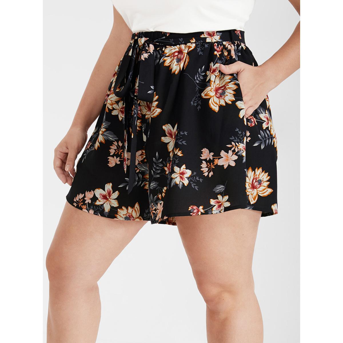 Plus Size Floral Belted Pocket Elastic Waist Shorts Women BlackFlower Casual Belted Dailywear Shorts BloomChic 28/5X Product Image