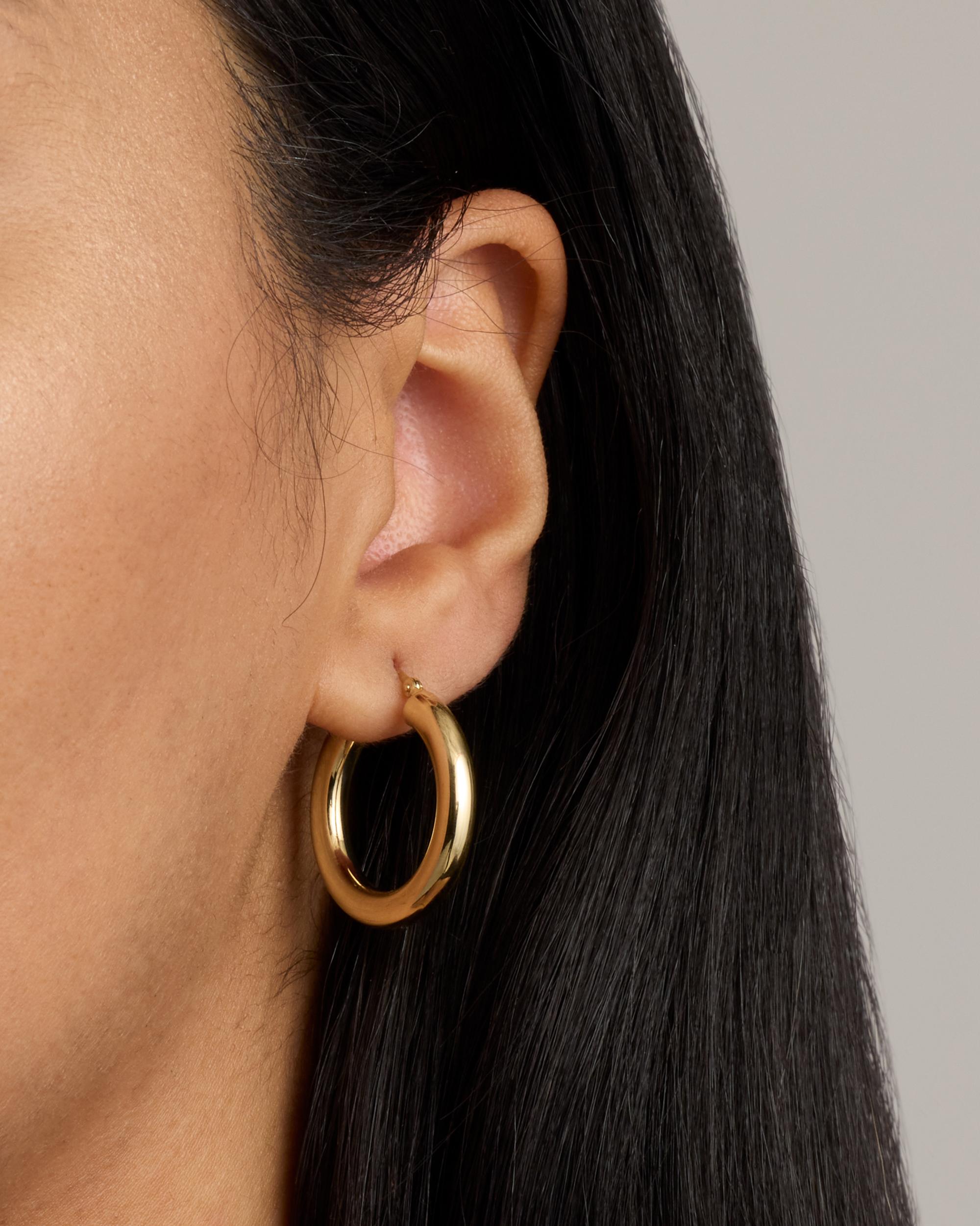 Quince | Women's 14K Gold 4mm Tube Hoop Earrings Product Image