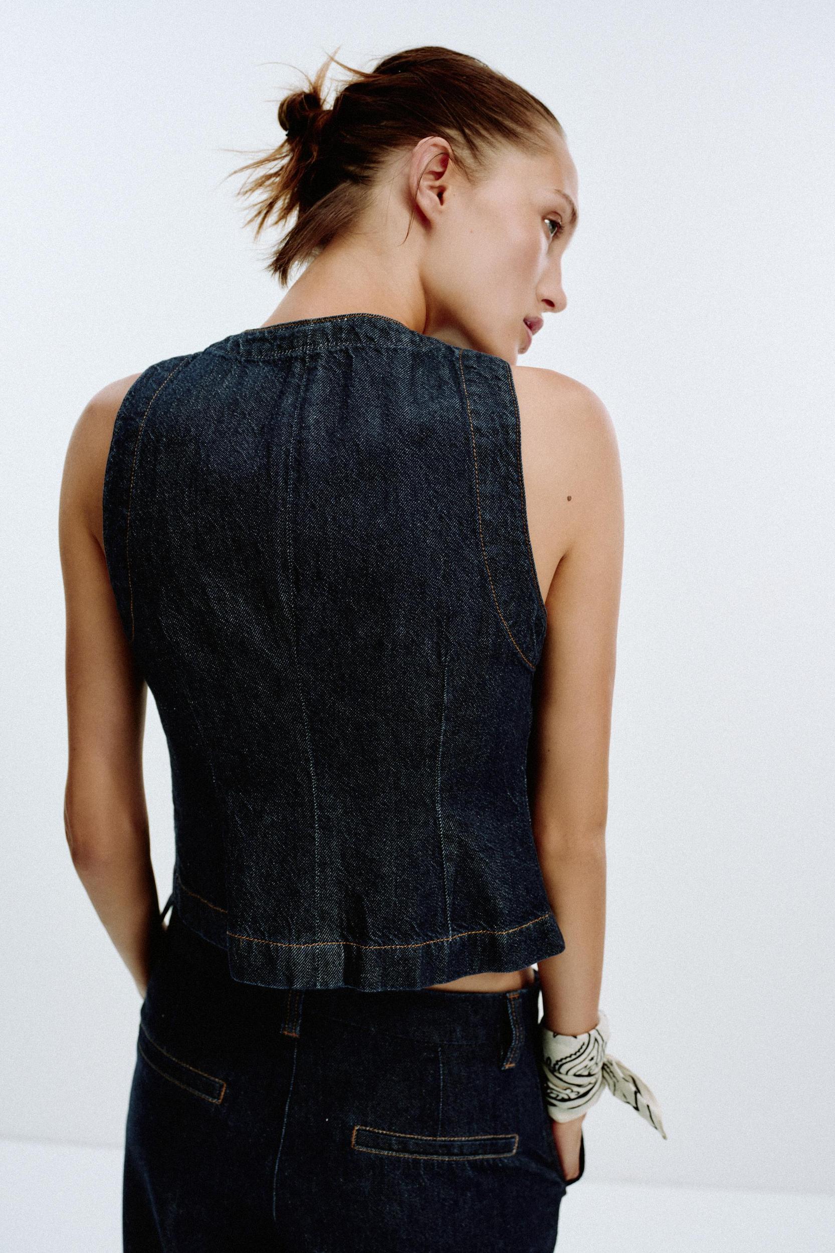 Z1975 FITTED DENIM VEST Product Image