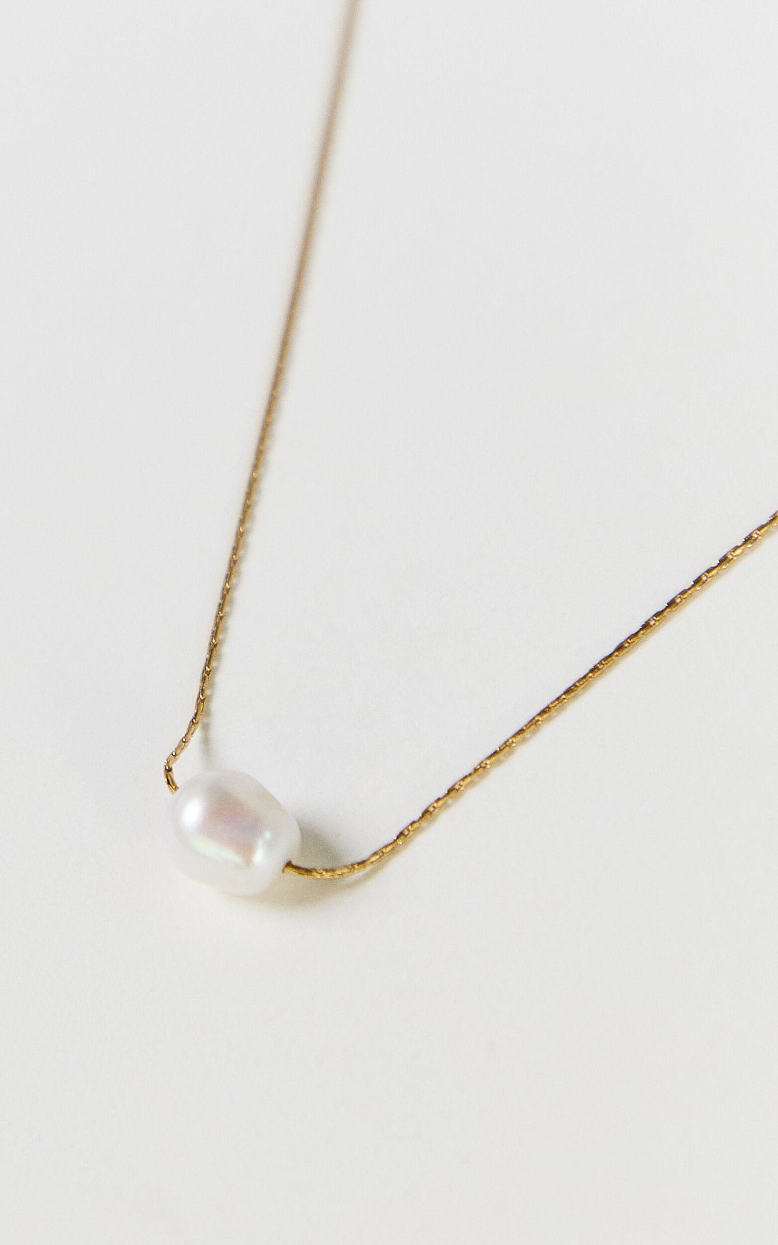 Nicky Necklace - Pearl Pendant Necklace in Gold Product Image