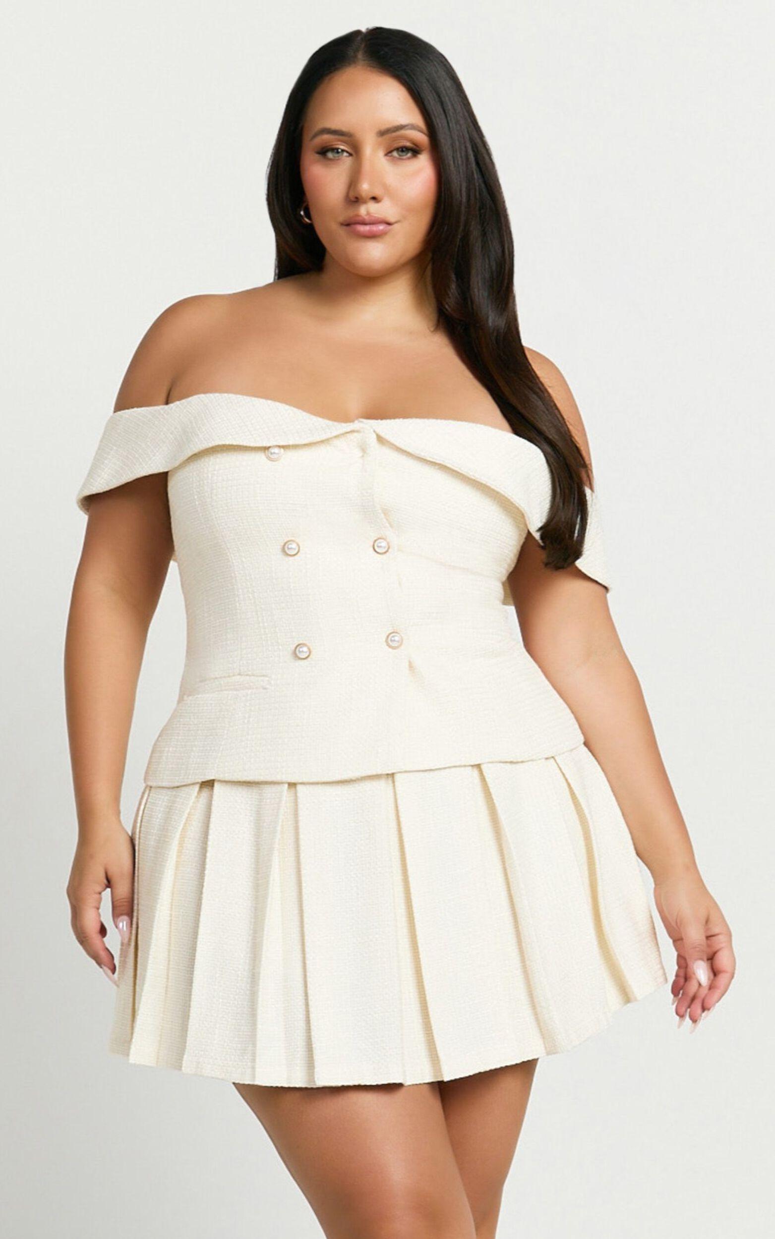 Maggie Mini Skirt - Pleated Mid Rise Boucle Skirt in Cream Product Image