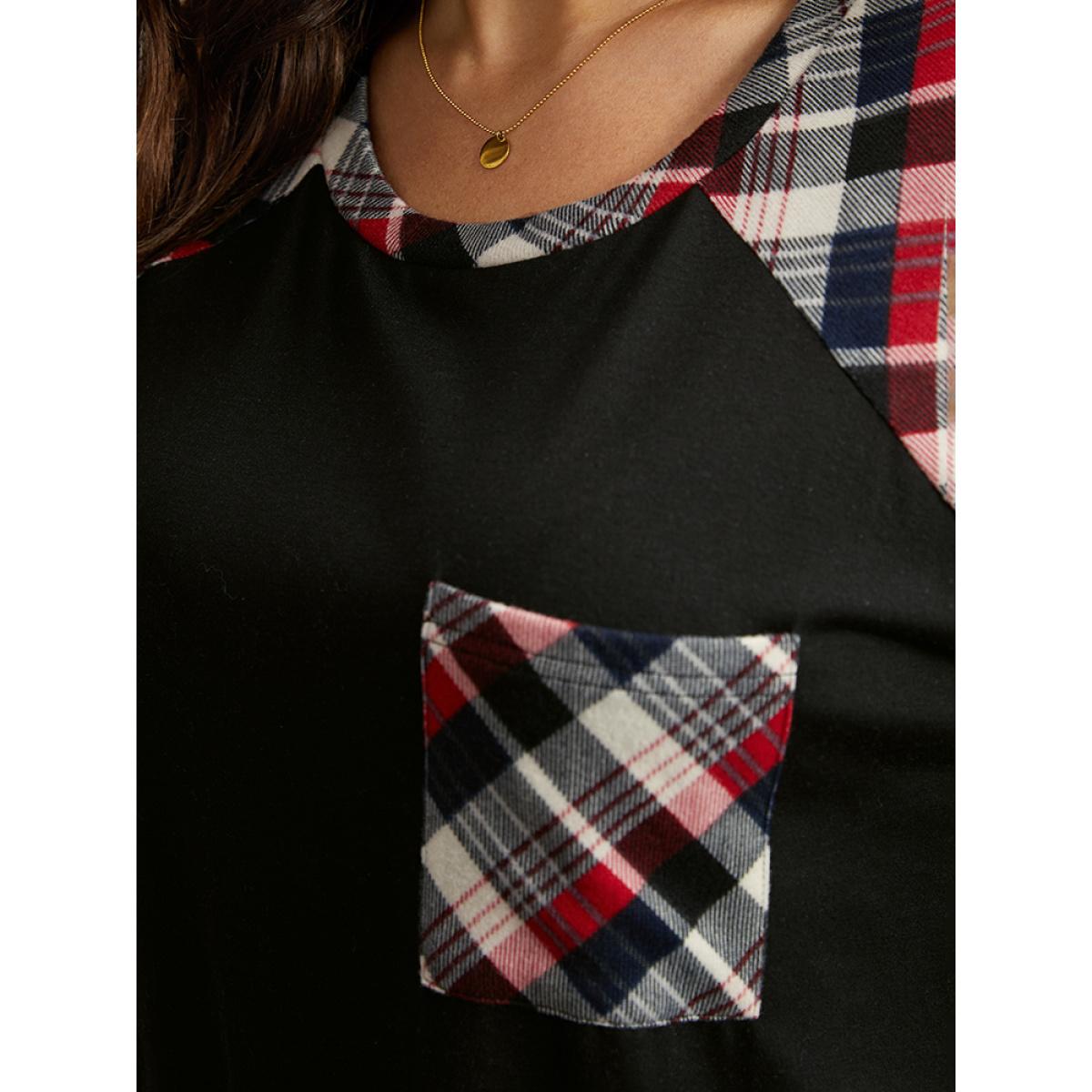 Plus Size Plaid Patched Pocket Raglan Sleeve T-shirt Black Women Casual Contrast Plaid Round Neck Festival-Christmas T-shirts BloomChic 28/5X Product Image