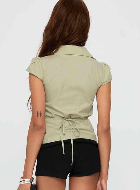 Arianwyn Short Sleeve Shirt Sage Product Image