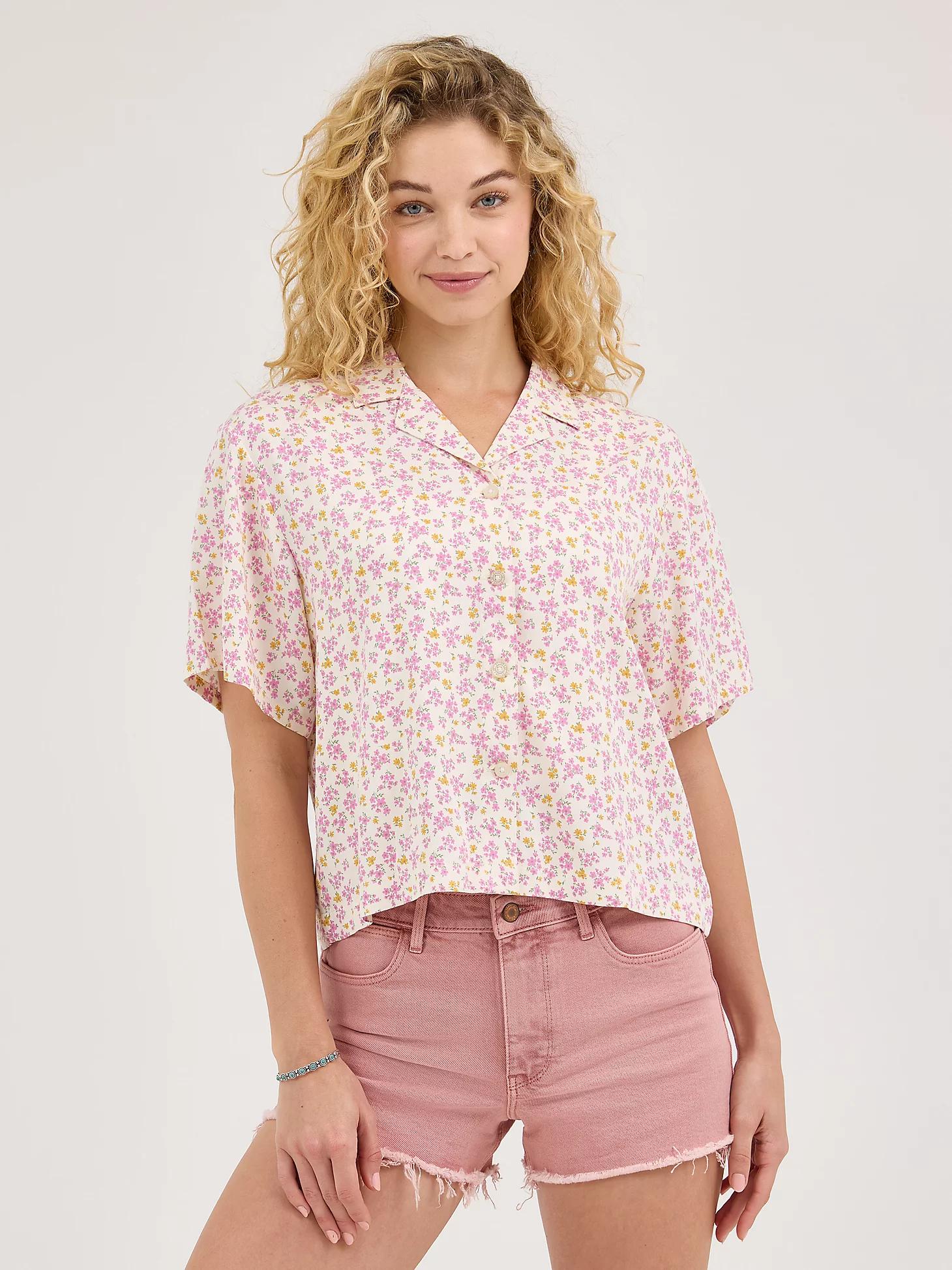 Women's Camp Shirt | Women's TOPS | Wrangler® Product Image