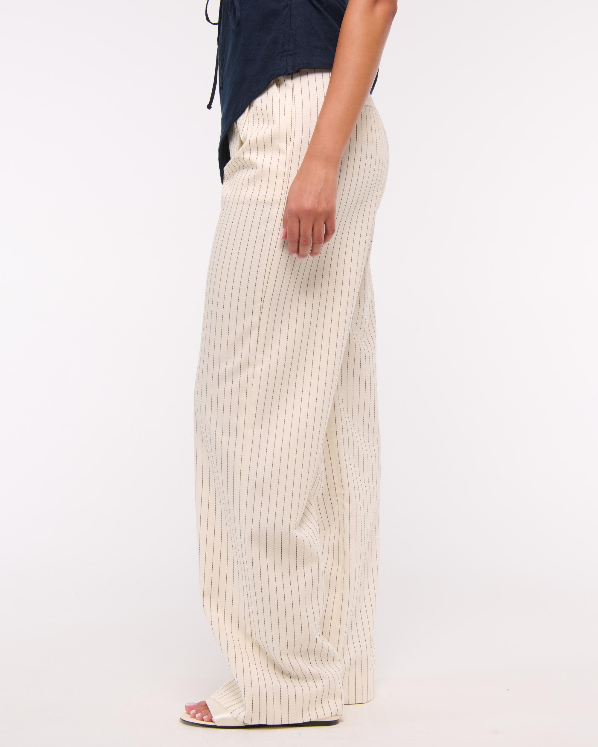 A&F Sloane Tailored Wide Leg Pant Product Image