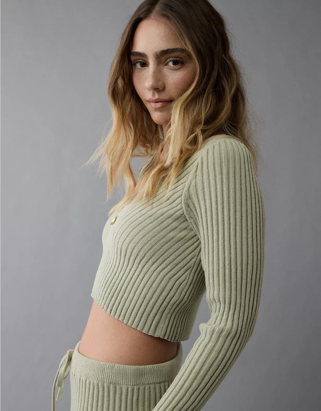 AE V-Neck Chenille Sweater Product Image