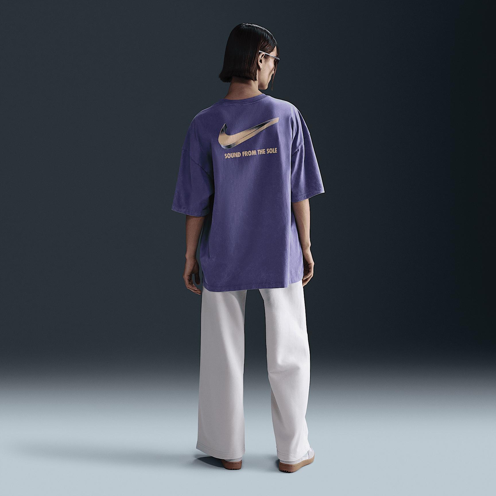 Women's Nike Sportswear Oversized Short-Sleeve T-Shirt Product Image