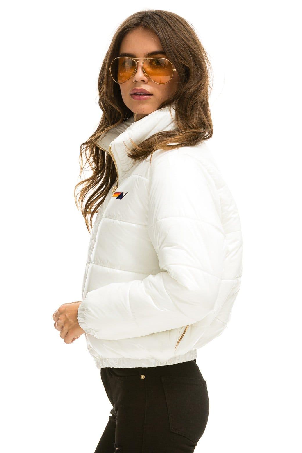 SUNBURST APRES PUFFER JACKET - GLOSSY WHITE Female Product Image