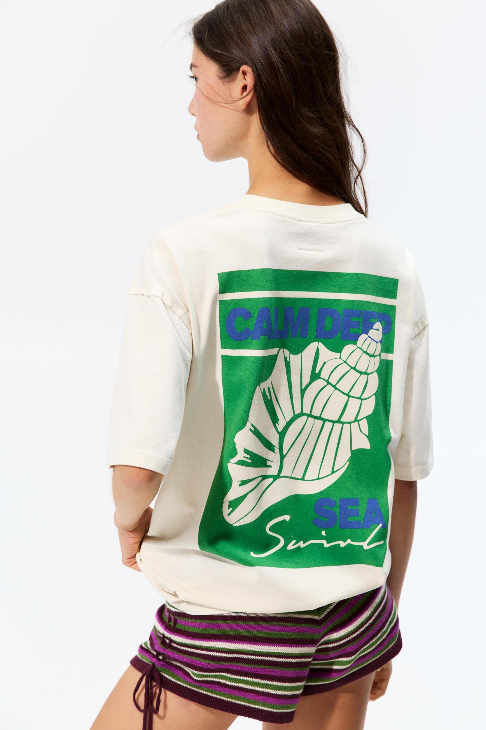 Seashell T-shirt Product Image