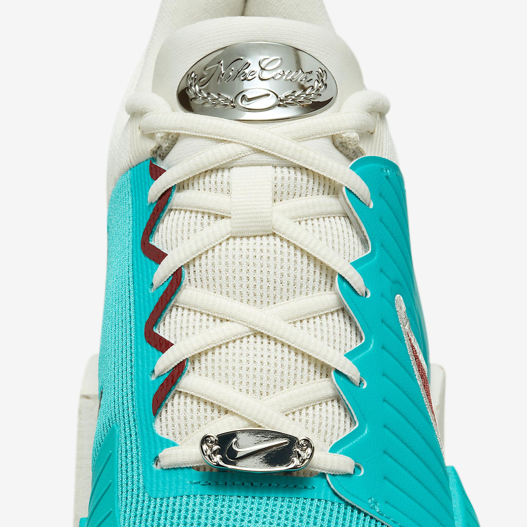 Nike Womens GP Challenge Pro Premium Hard Court Tennis Shoes | HQ2609-600 Product Image