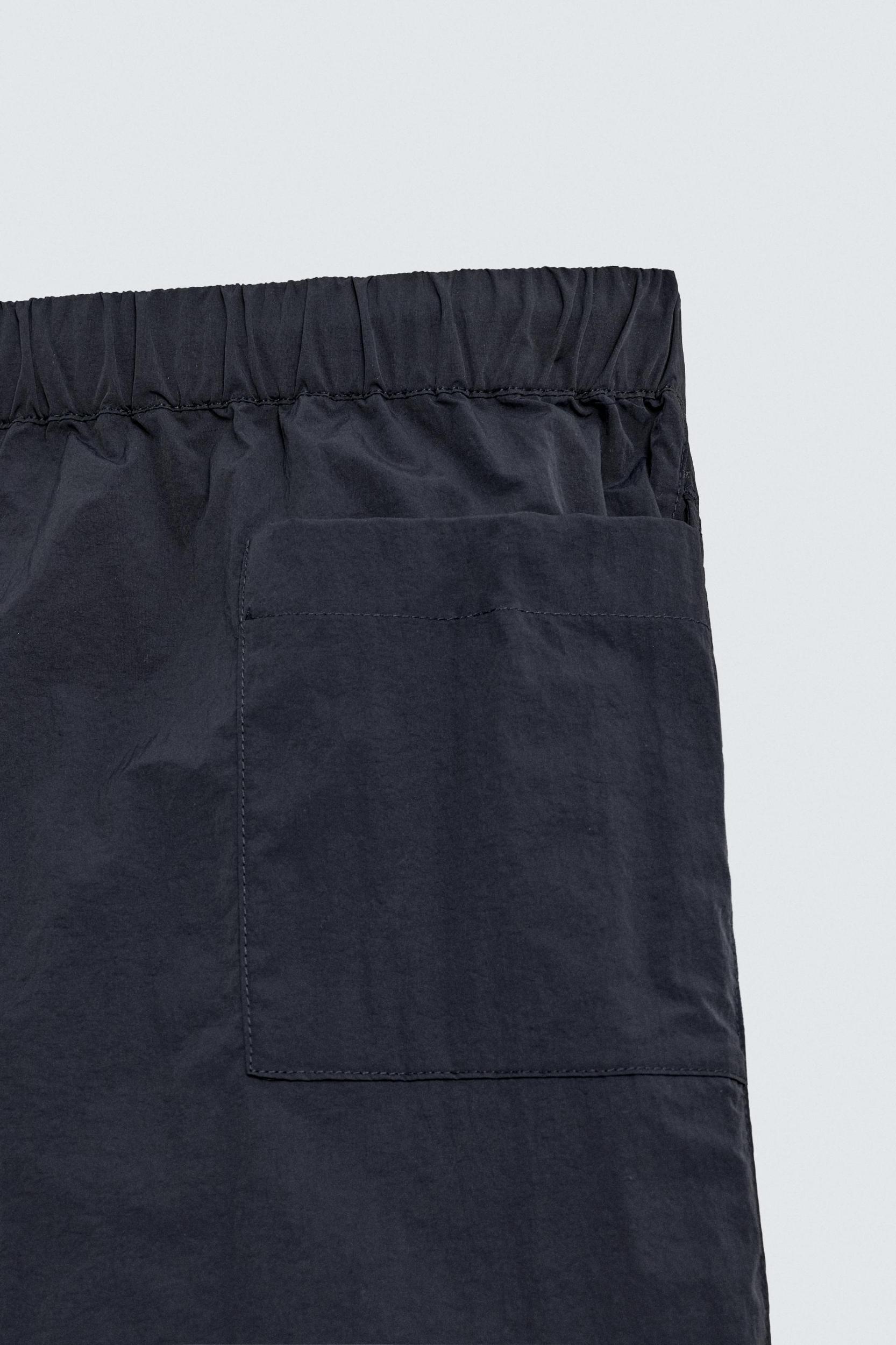 TECHNICAL SHORT SHORTS Product Image