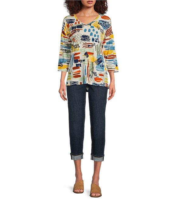 Ali Miles Knit Printed V-Neckline 3/4 Sleeve Top Product Image