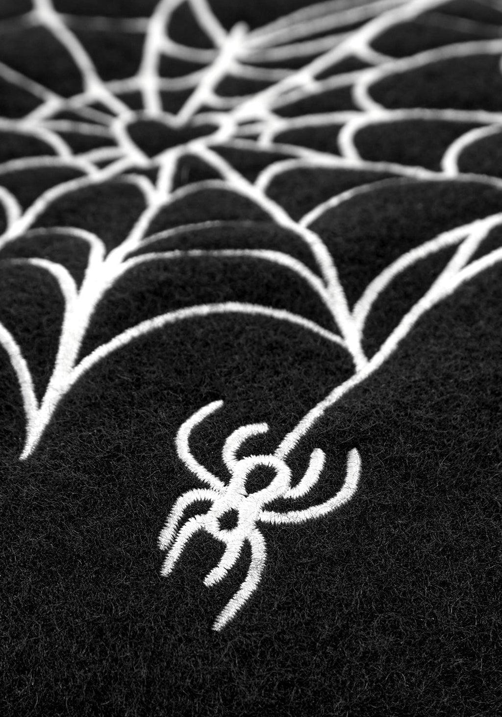 Catch Feelings Beret Product Image