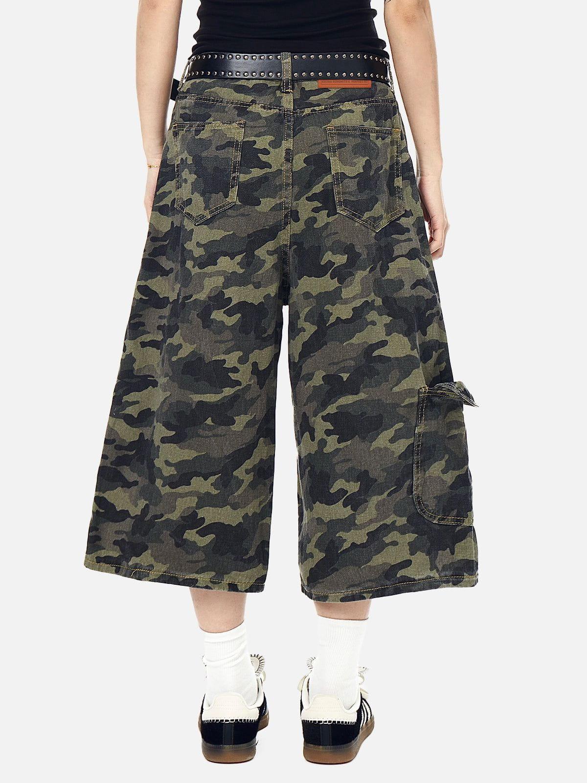 Aelfric Eden Camouflage Longline Barrel Jorts Product Image