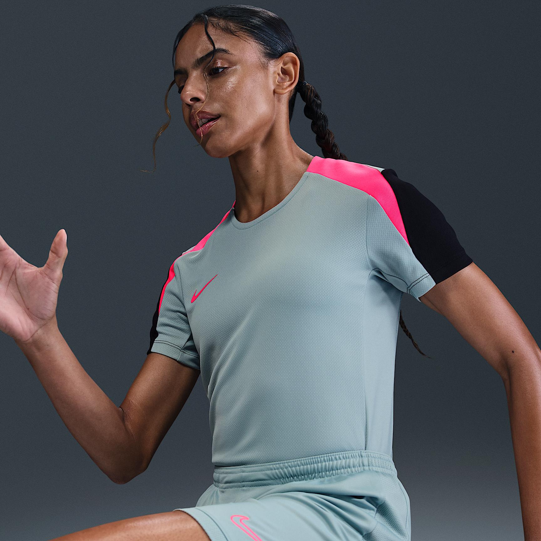 Nike Strike Women's Dri-FIT Short-Sleeve Soccer Top Product Image