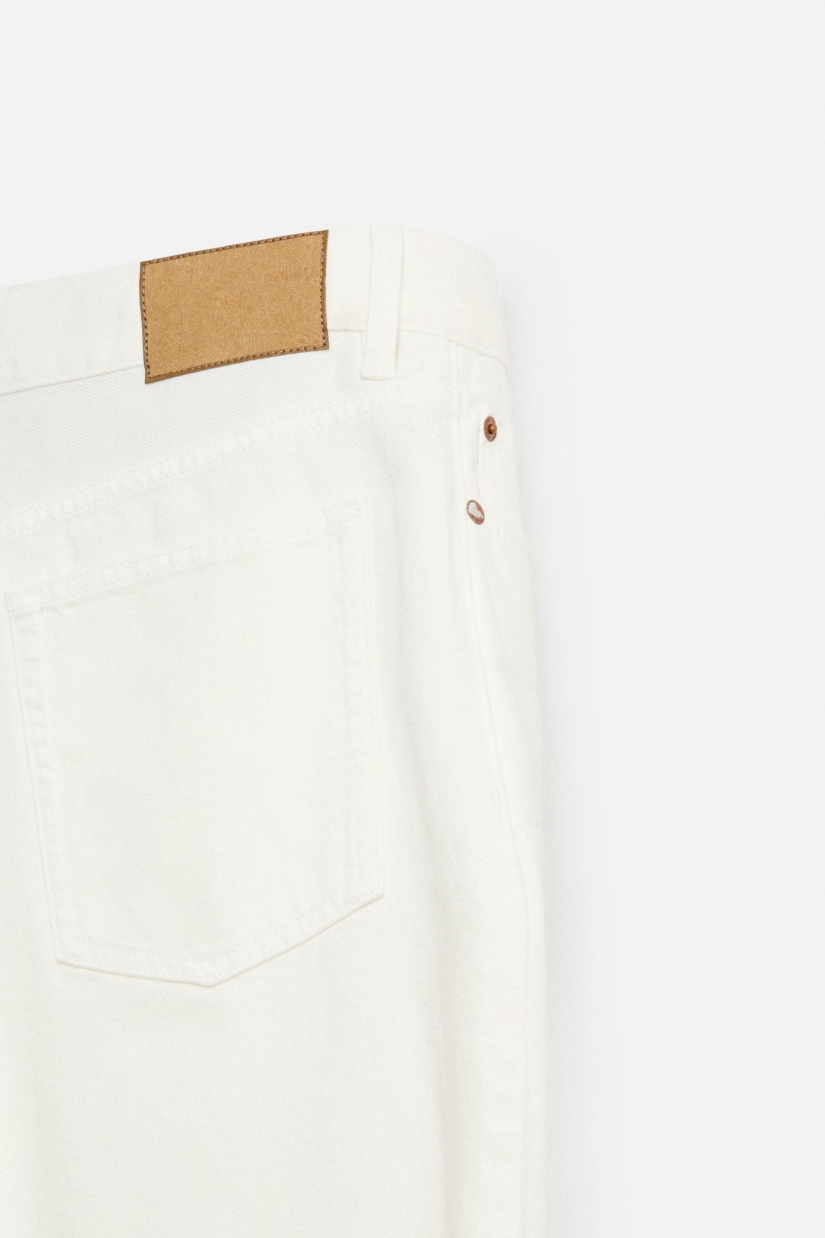 STRAIGHT FIT JEANS Product Image