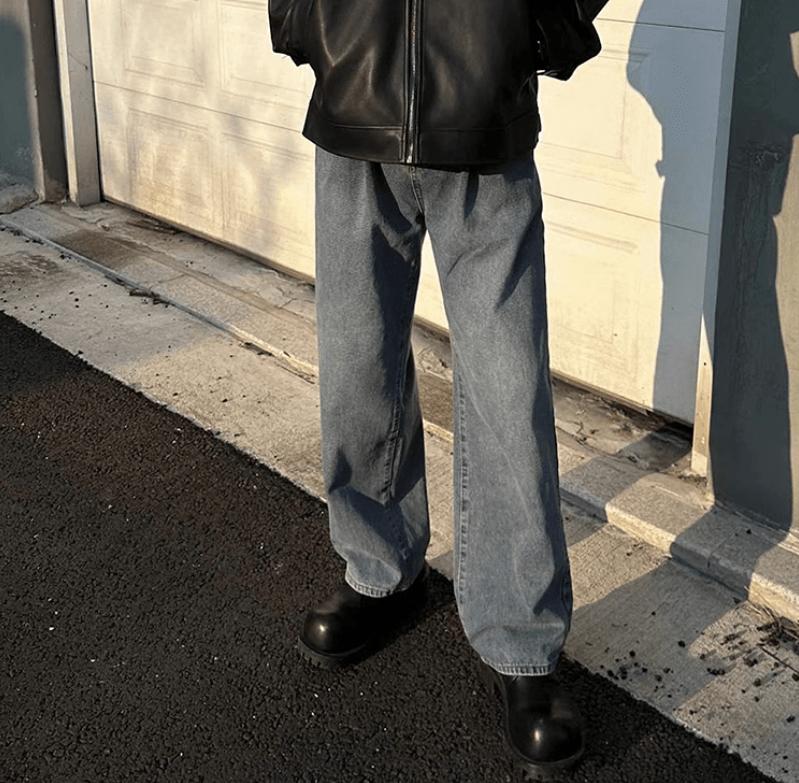 RT No. 12412 PLEATED DENIM STRAIGHT JEANS Product Image