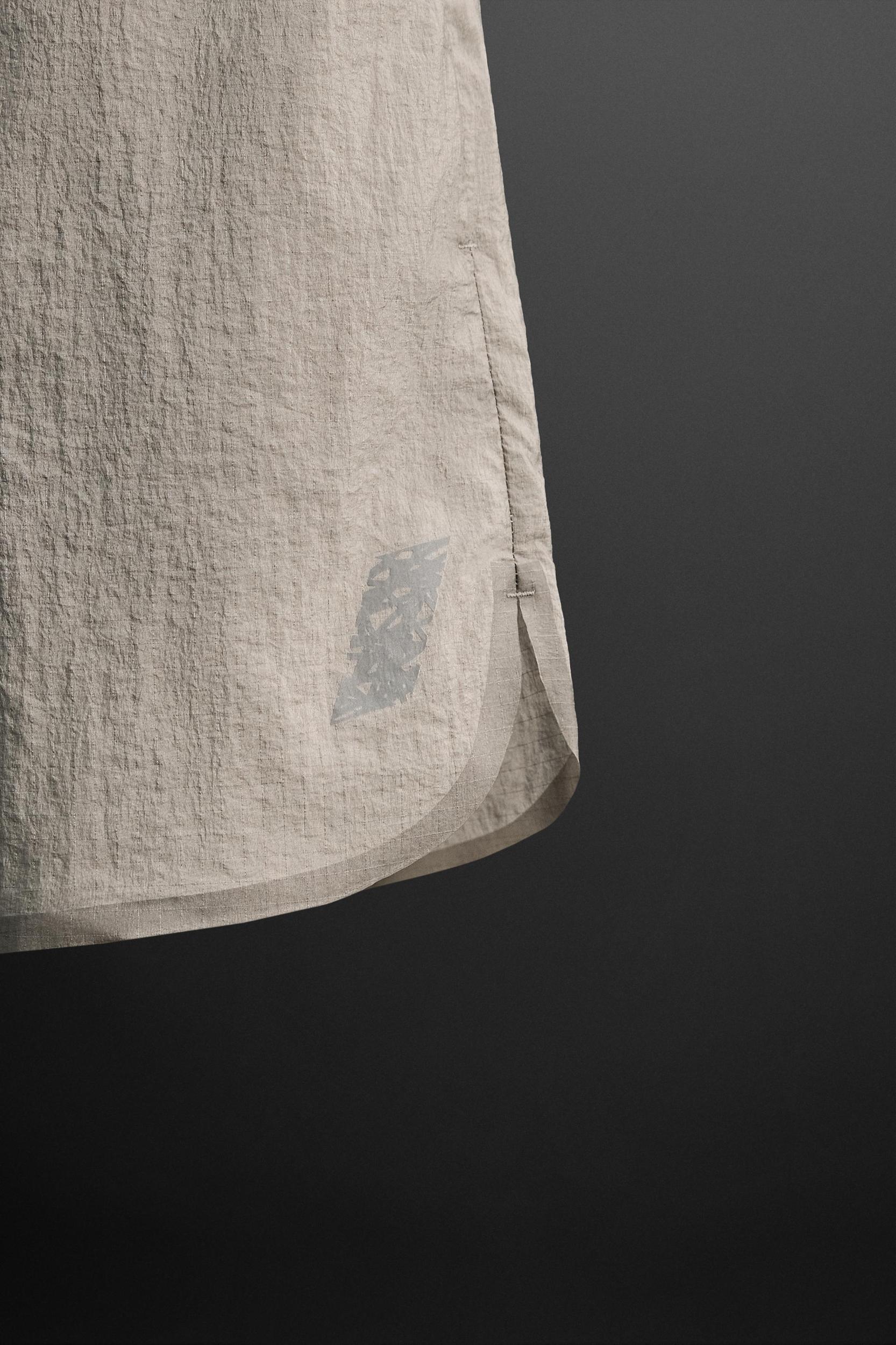 STRUCTURED RUNNING SHORTS Product Image