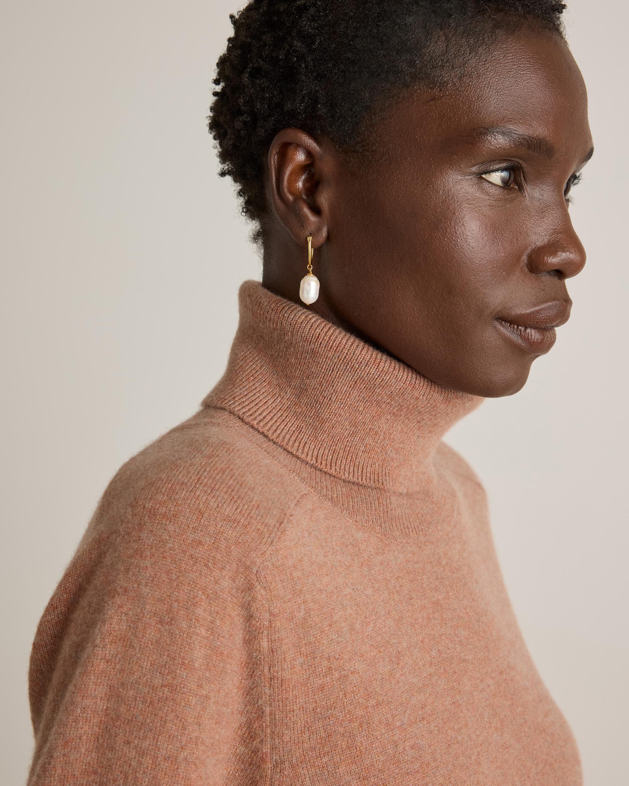 Quince | Women's Mongolian Cashmere Turtleneck Sweater Product Image