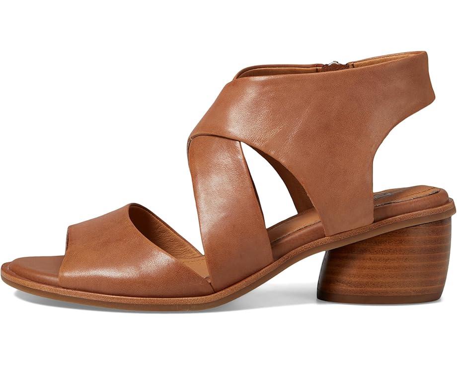 Women's Sofft Camille Product Image