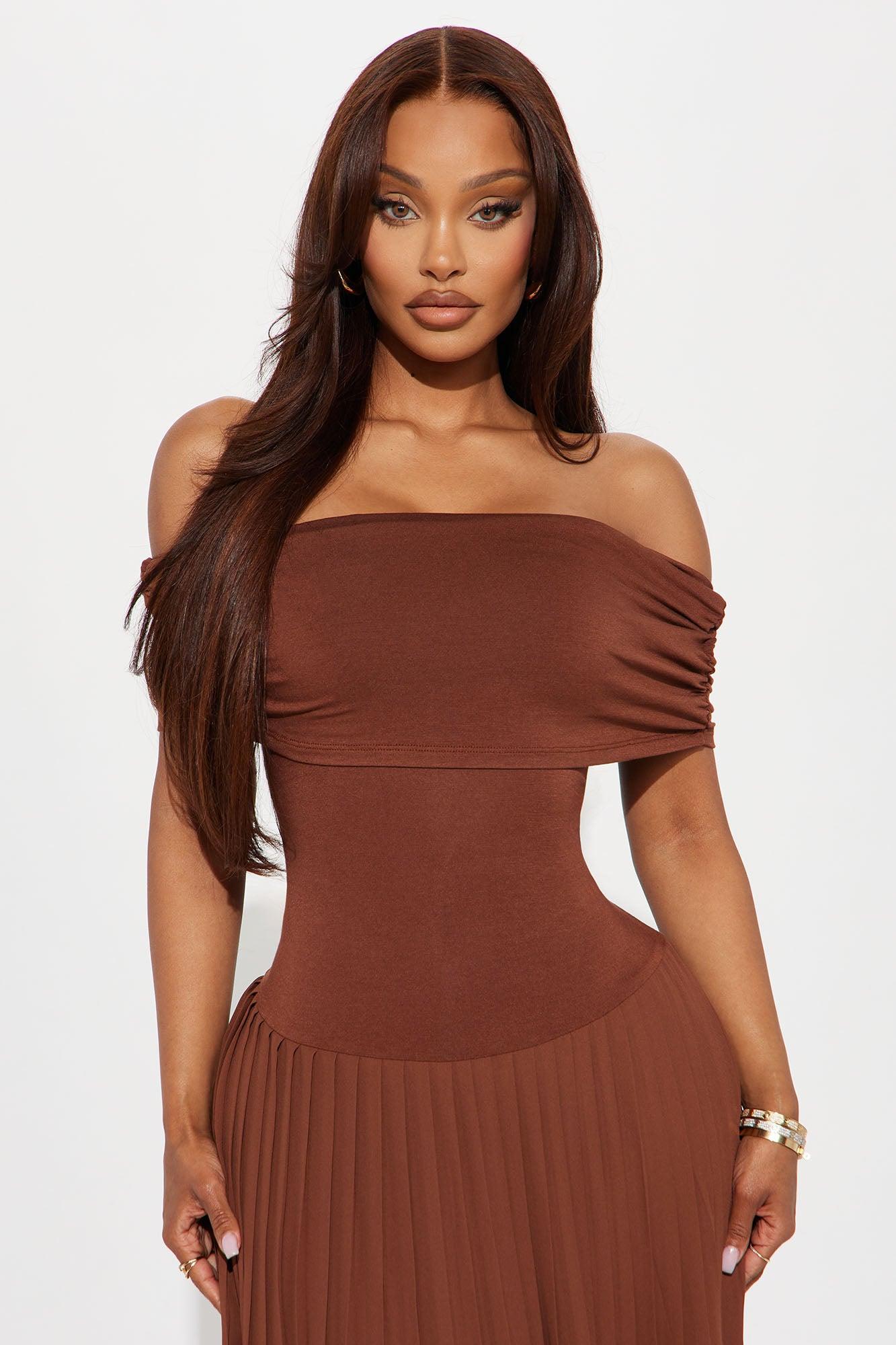 Mackenzie Pleated Maxi Dress - Chocolate Product Image
