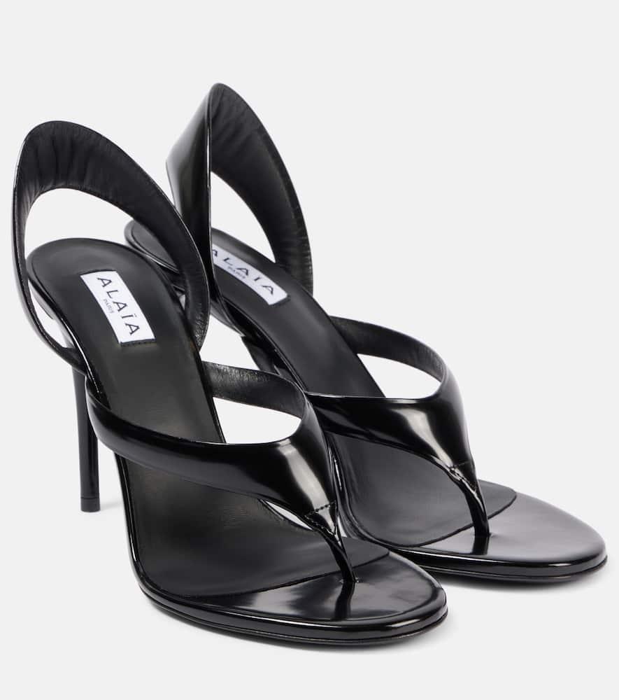 ALAÏA Leather Thong Slingback Sandals In Noir Product Image