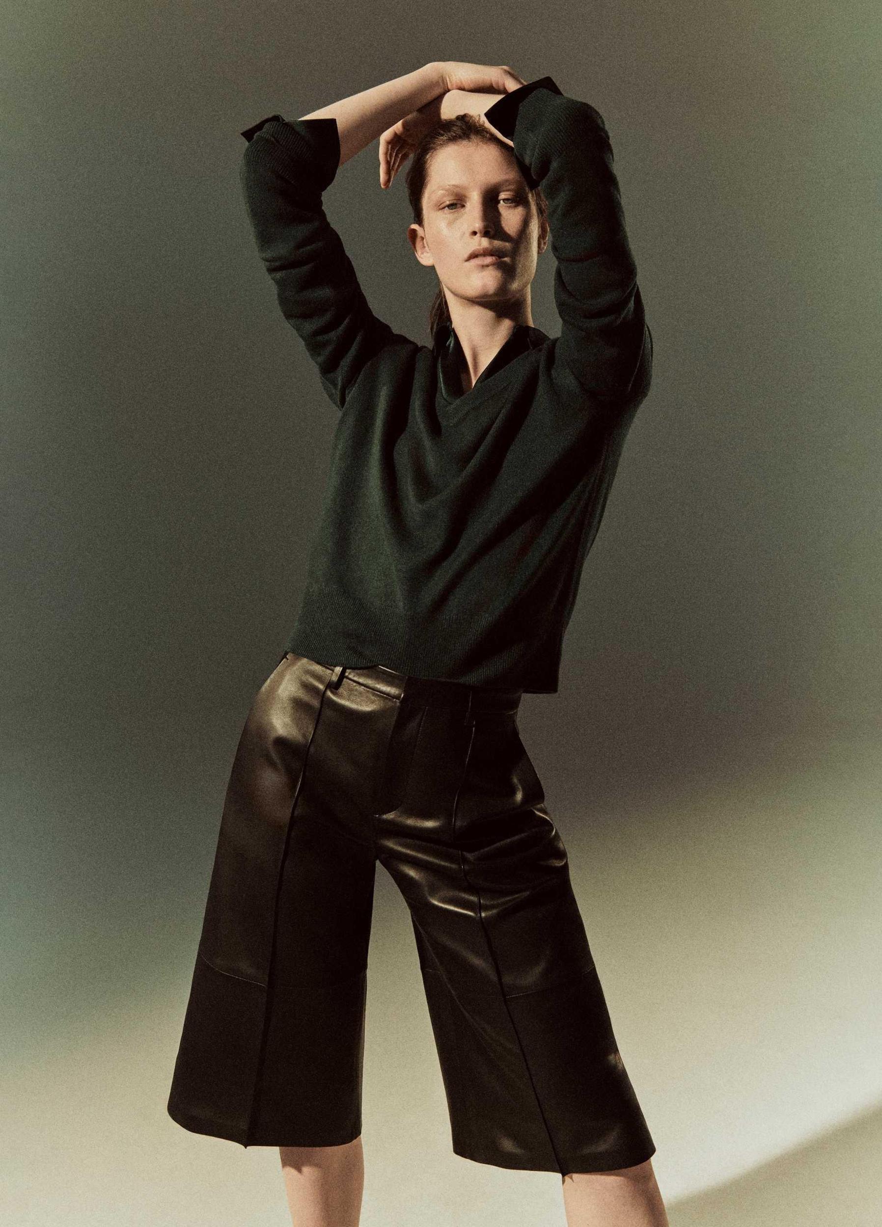 Cashmere Casual V-Neck Sweater Product Image