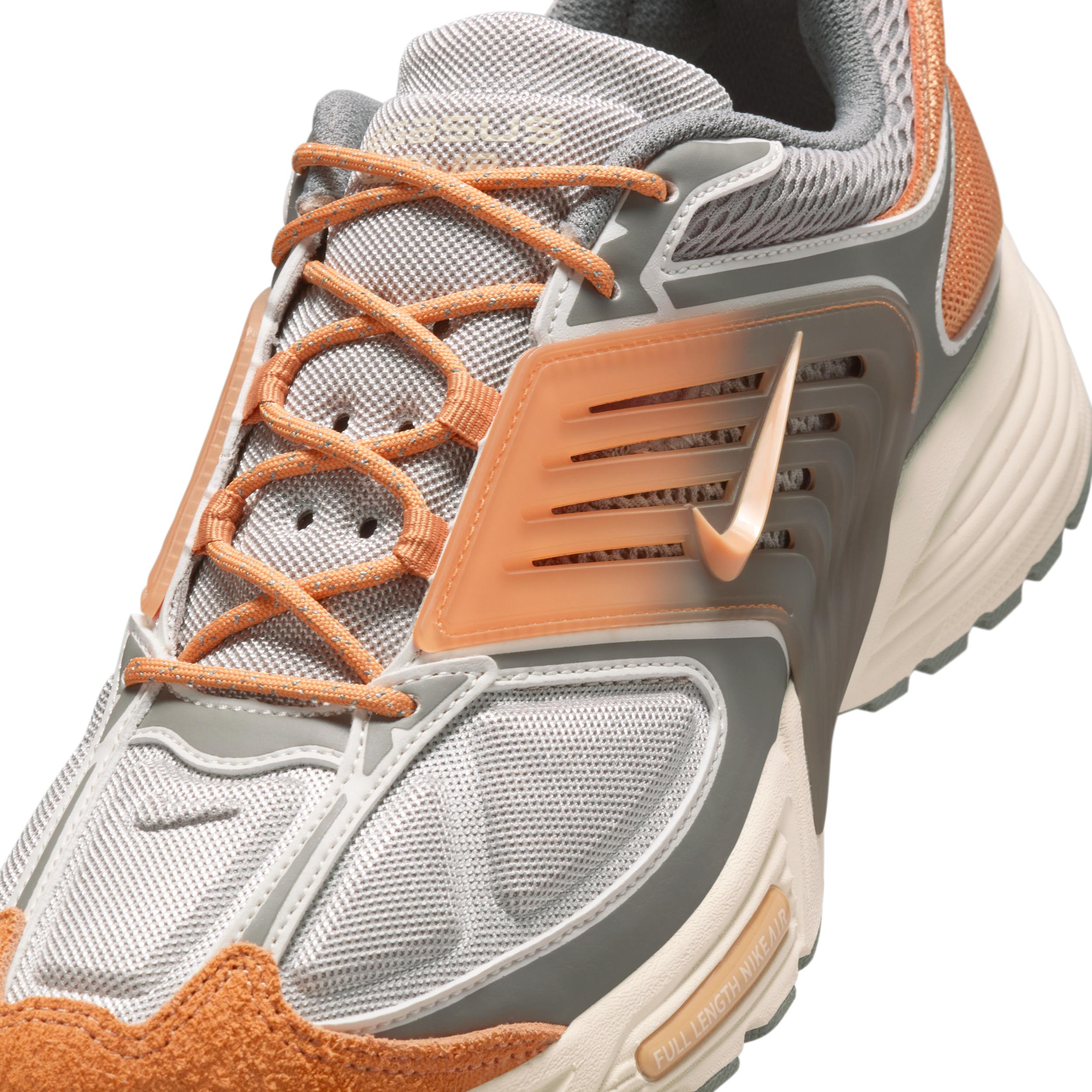 Nike Men's Air Pegasus Wave Premium Shoes Product Image