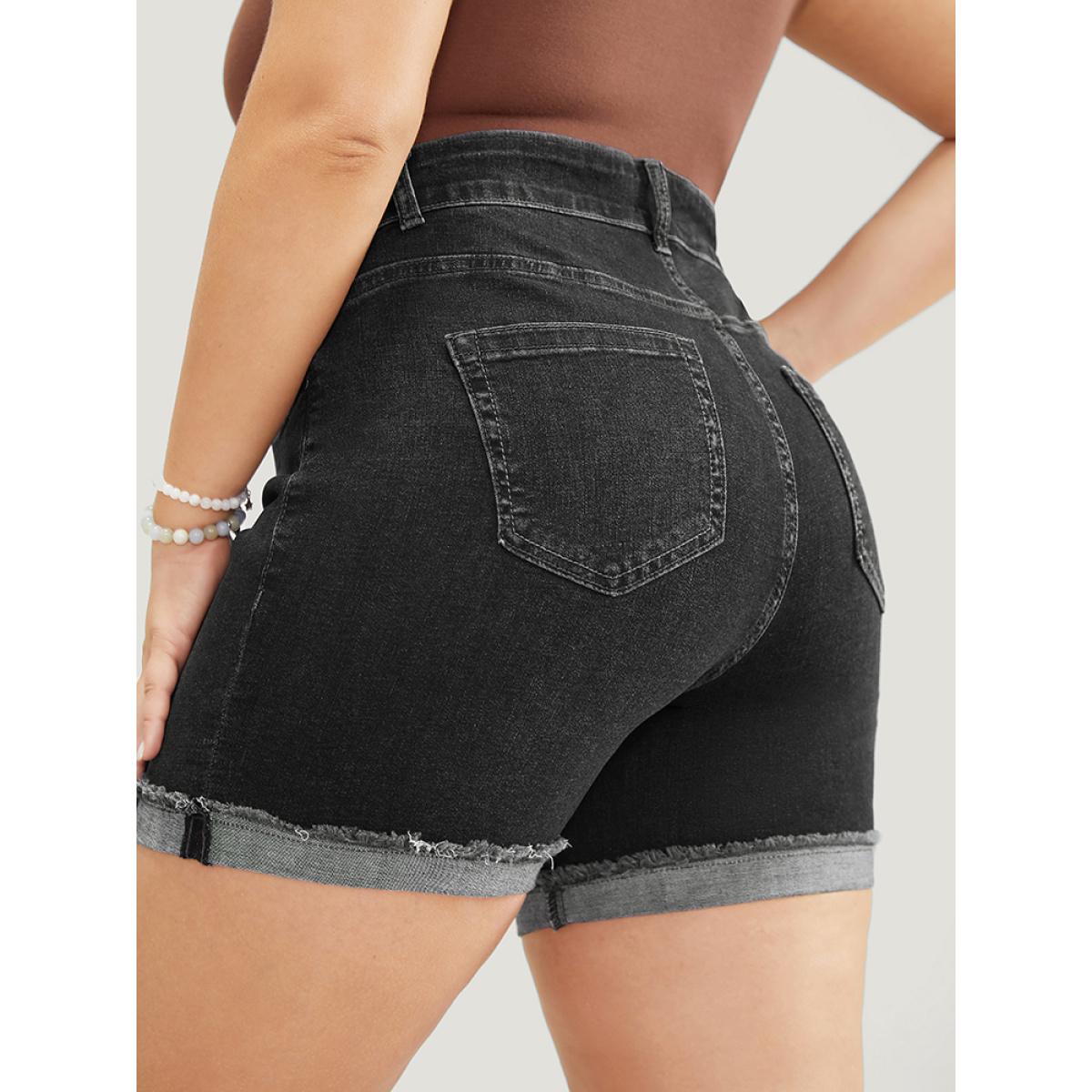 Plus Size Skinny Very Stretchy Dark Wash Single Breasted Denim Shorts Women DarkGray High stretch Dailywear Pocket Casual Denim Shorts BloomChic 22/3X Product Image