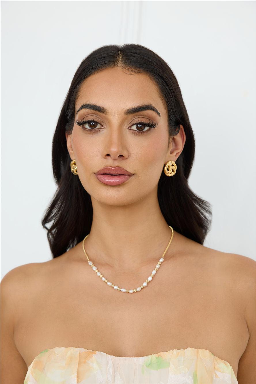 Exotic Touch Earrings Gold Product Image